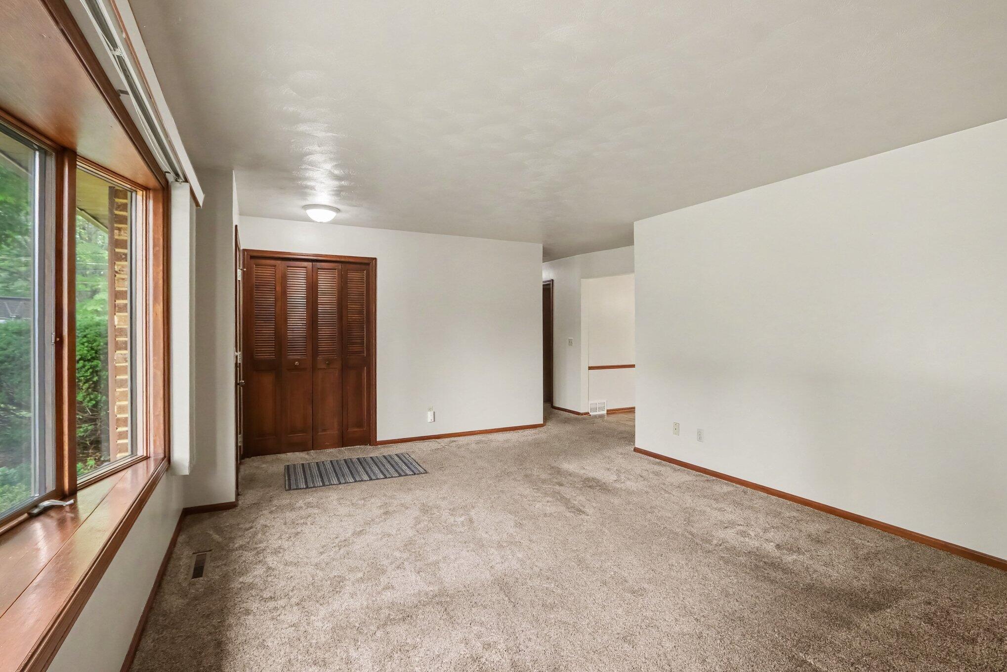 930 Piccadilly Road Kalamazoo MI 49006