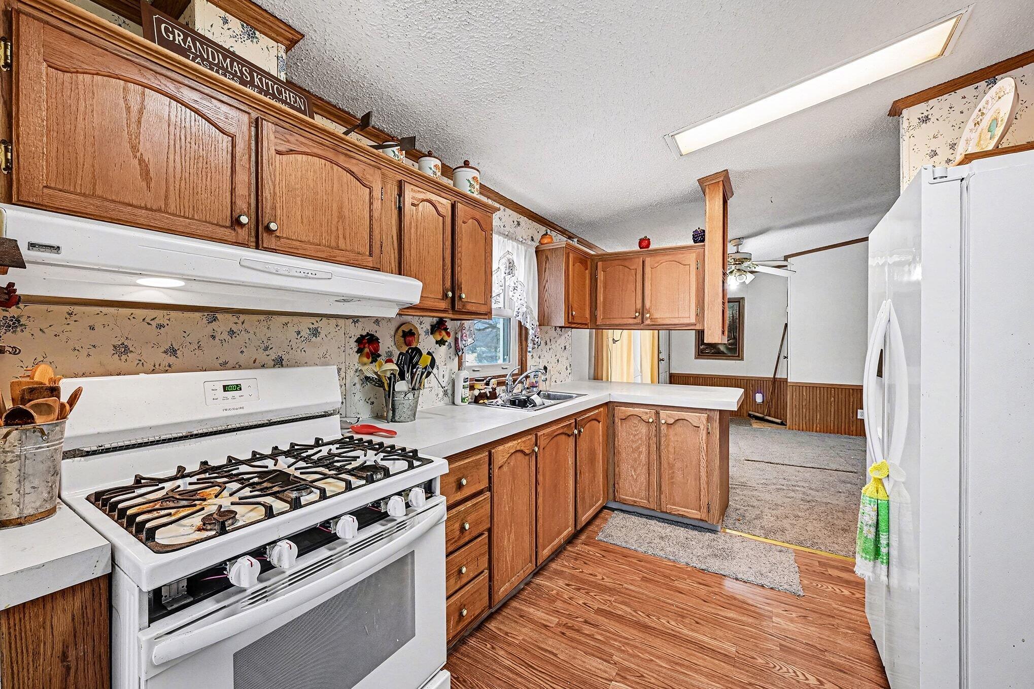 68854 34th Avenue Covert MI 49043
