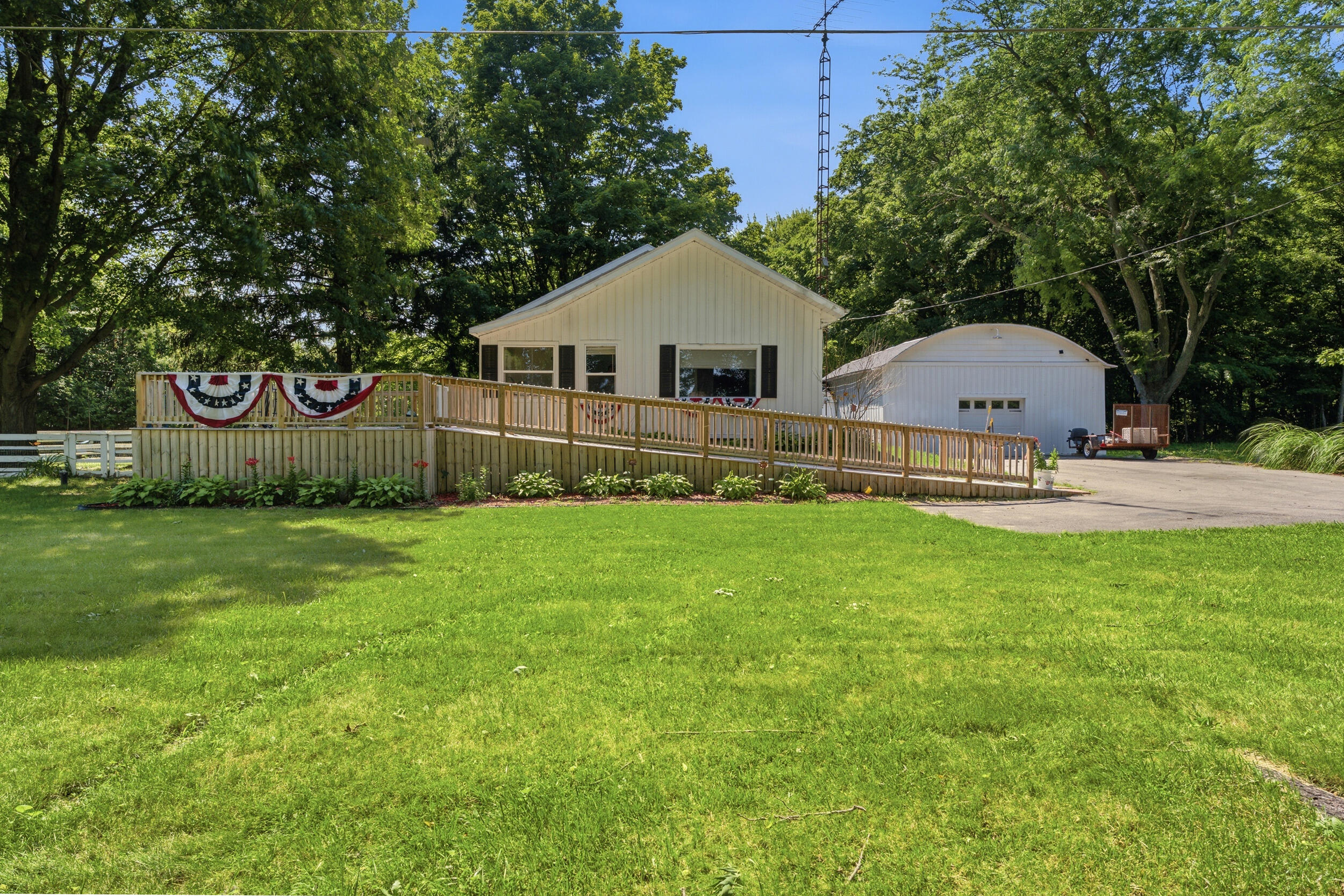 4136 Pier Road Benton Harbor MI 49022