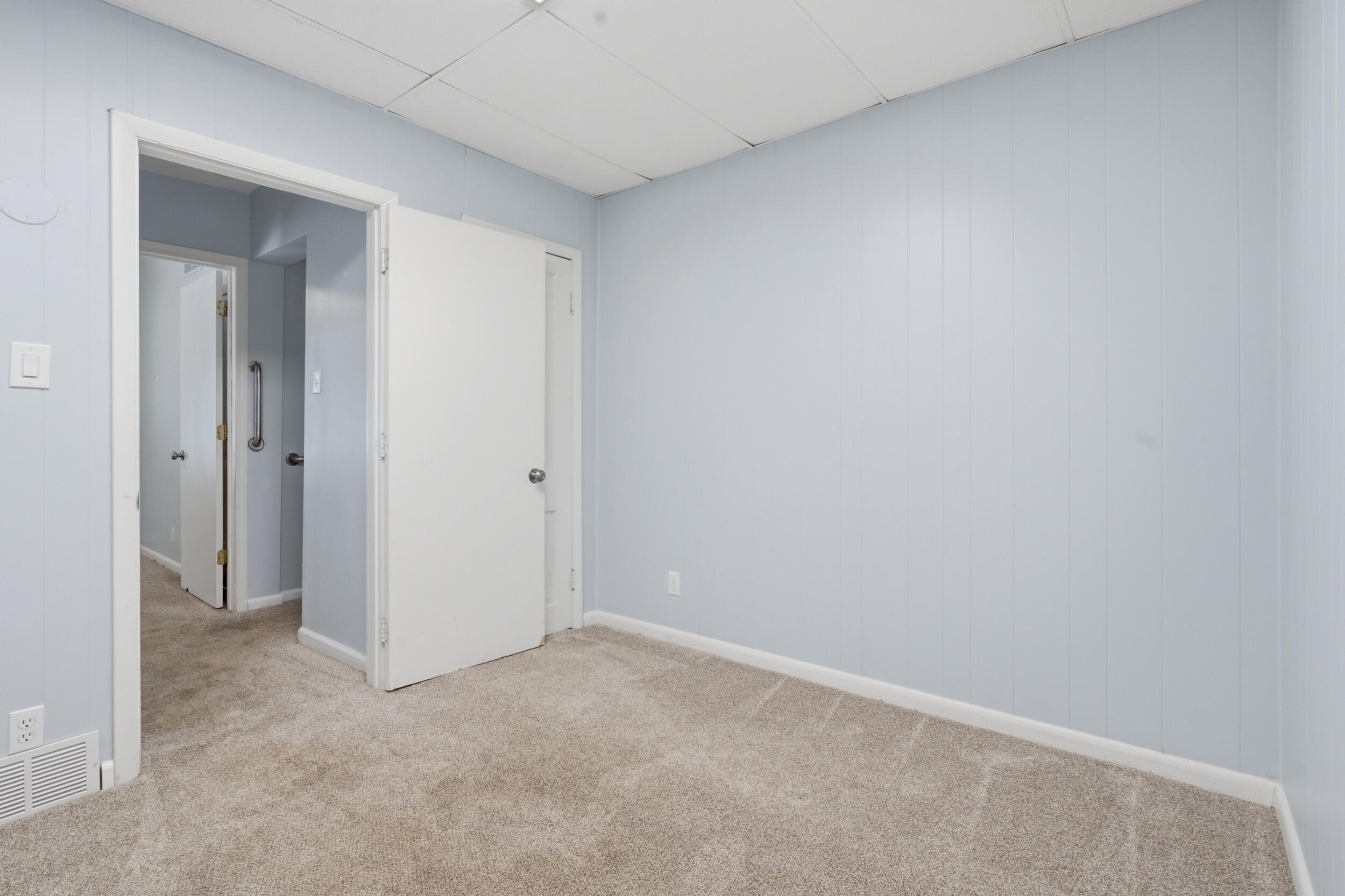 4136 Pier Road Benton Harbor MI 49022