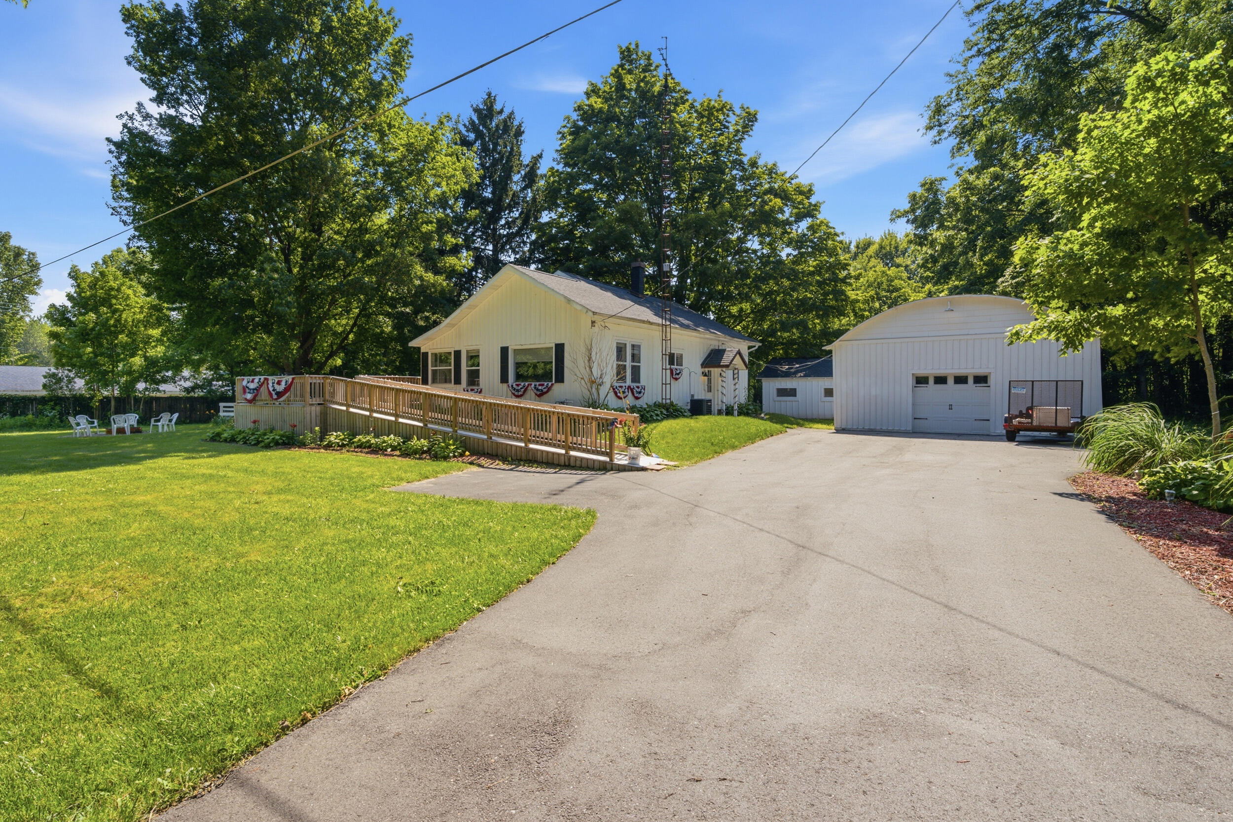 4136 Pier Road Benton Harbor MI 49022