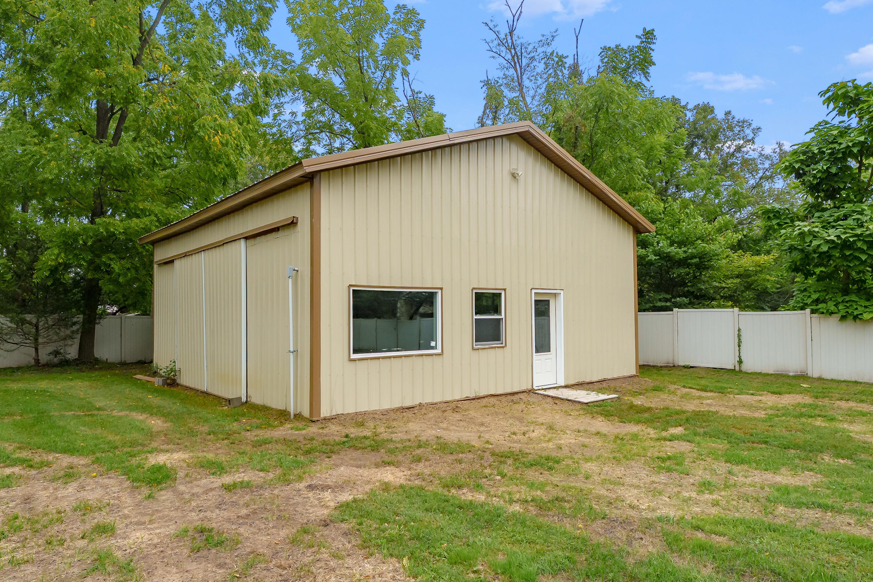 736 Hutchinson Street Kalamazoo MI 49008
