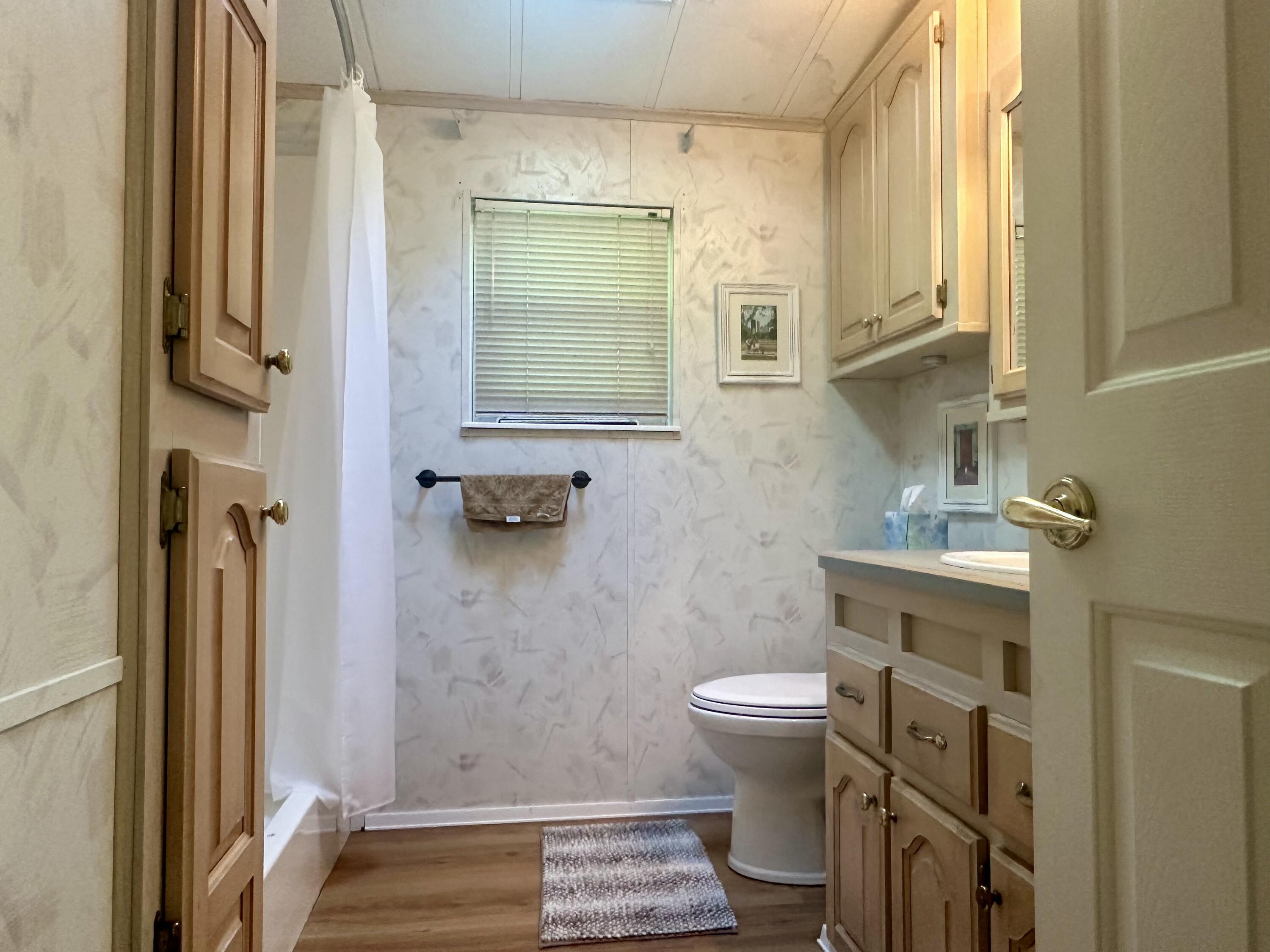 6473 Blue Star Highway Saugatuck MI 49453