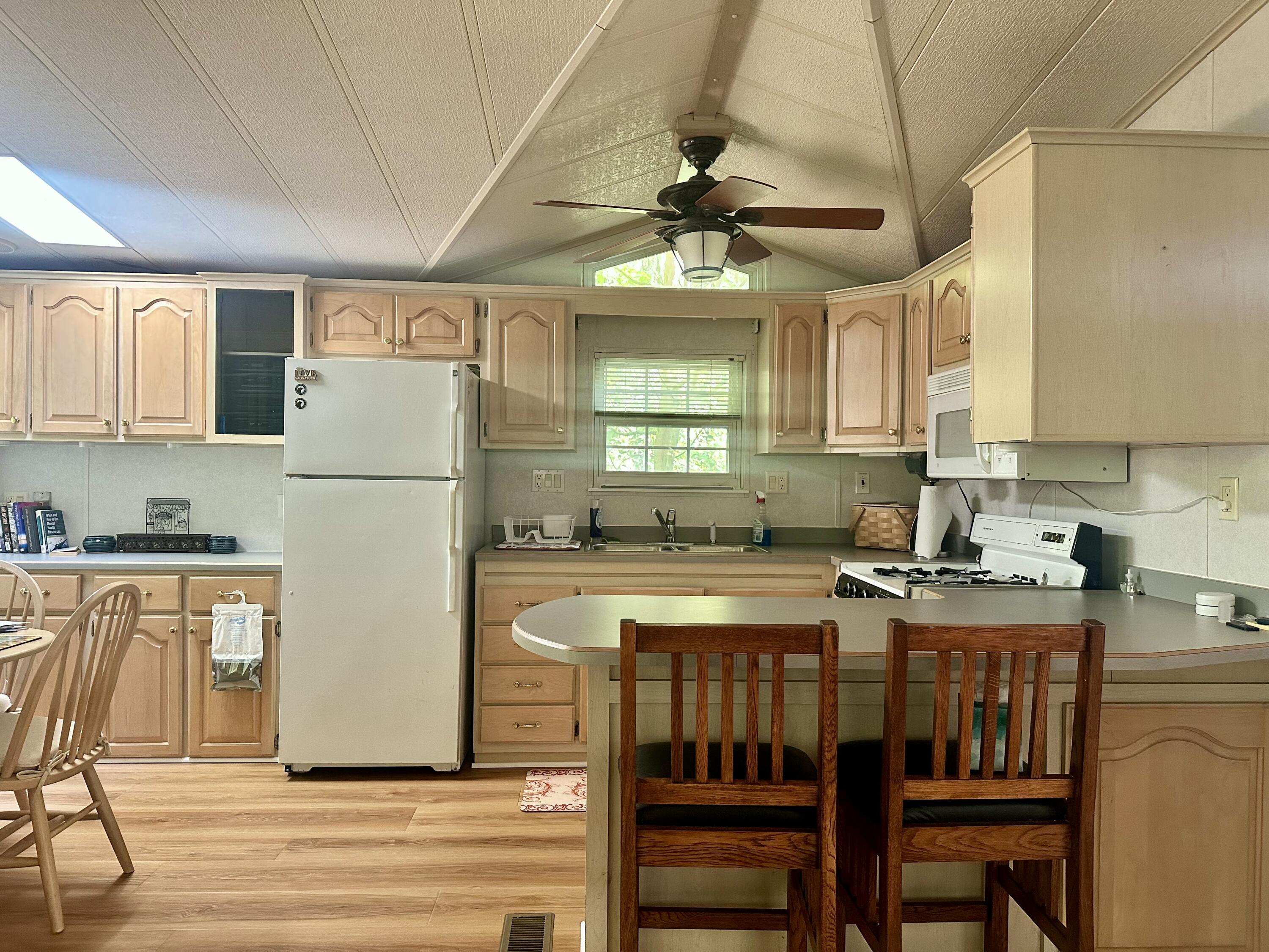 6473 Blue Star Highway Saugatuck MI 49453