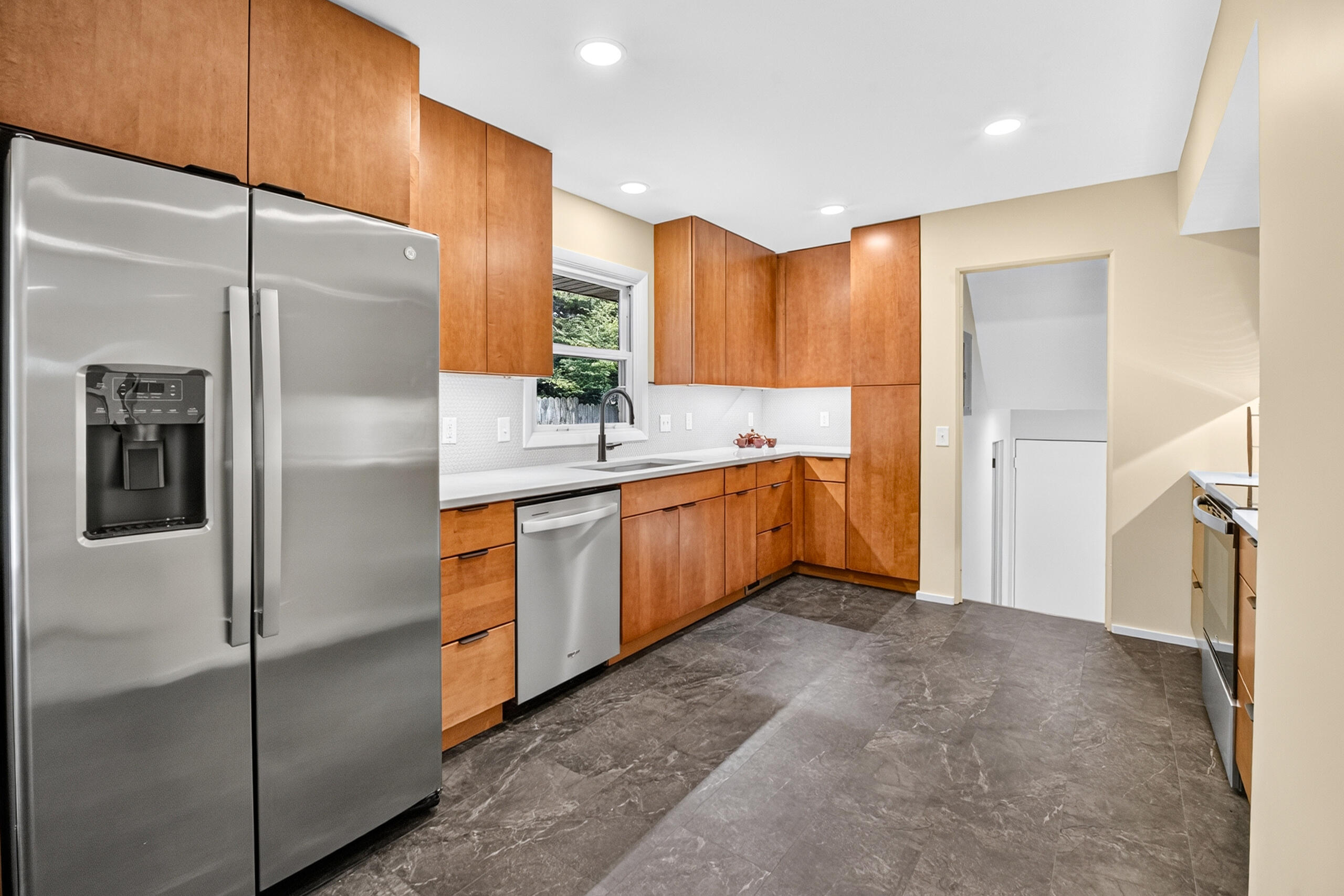 2244 Sycamore Lane Kalamazoo MI 49008