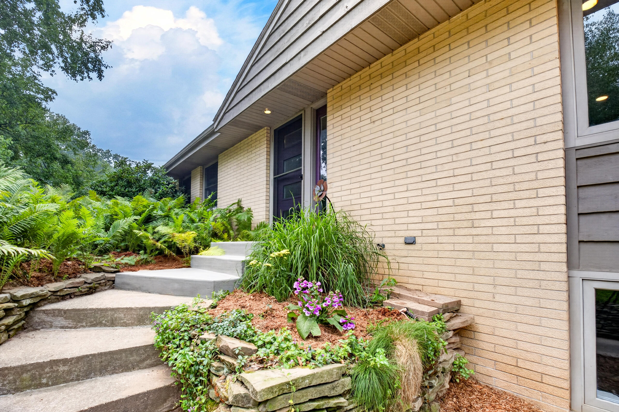 2244 Sycamore Lane Kalamazoo MI 49008