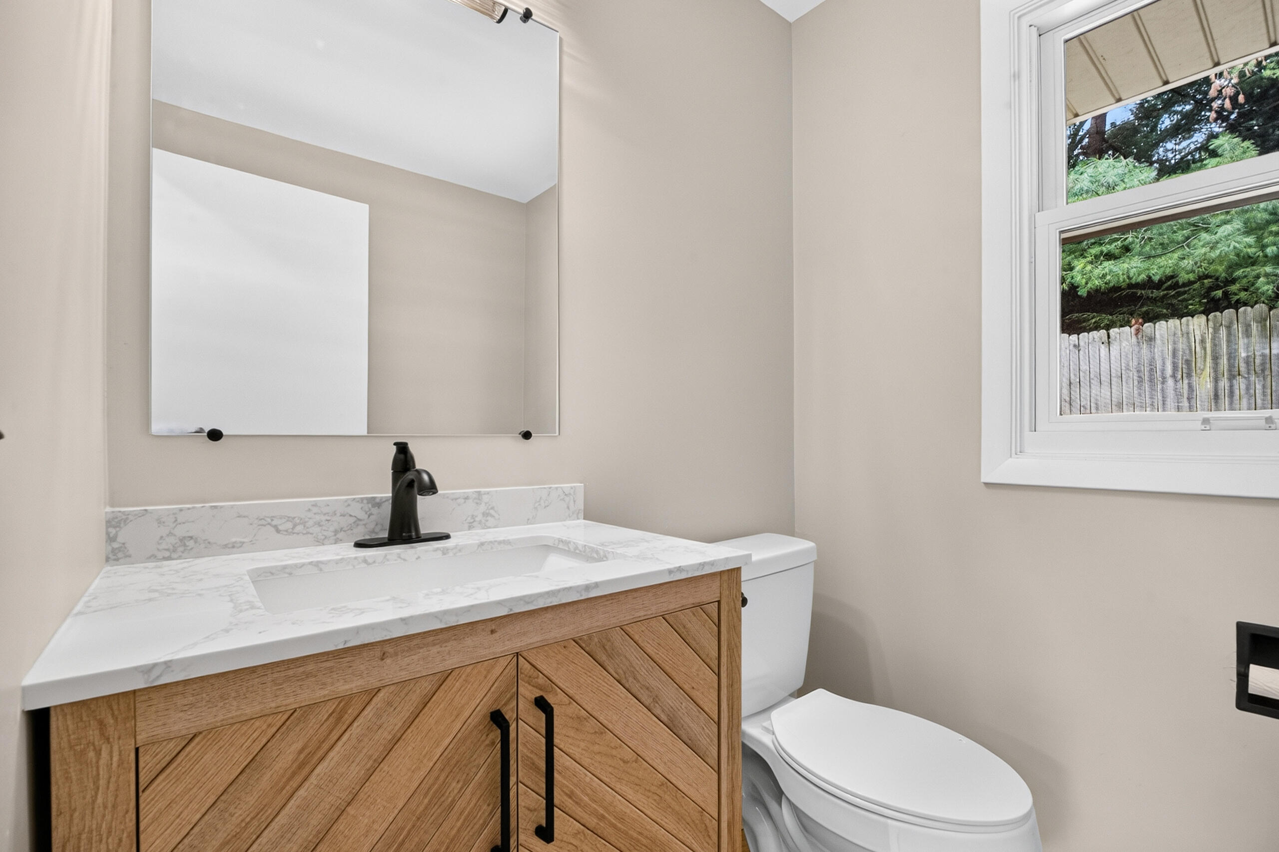 2244 Sycamore Lane Kalamazoo MI 49008