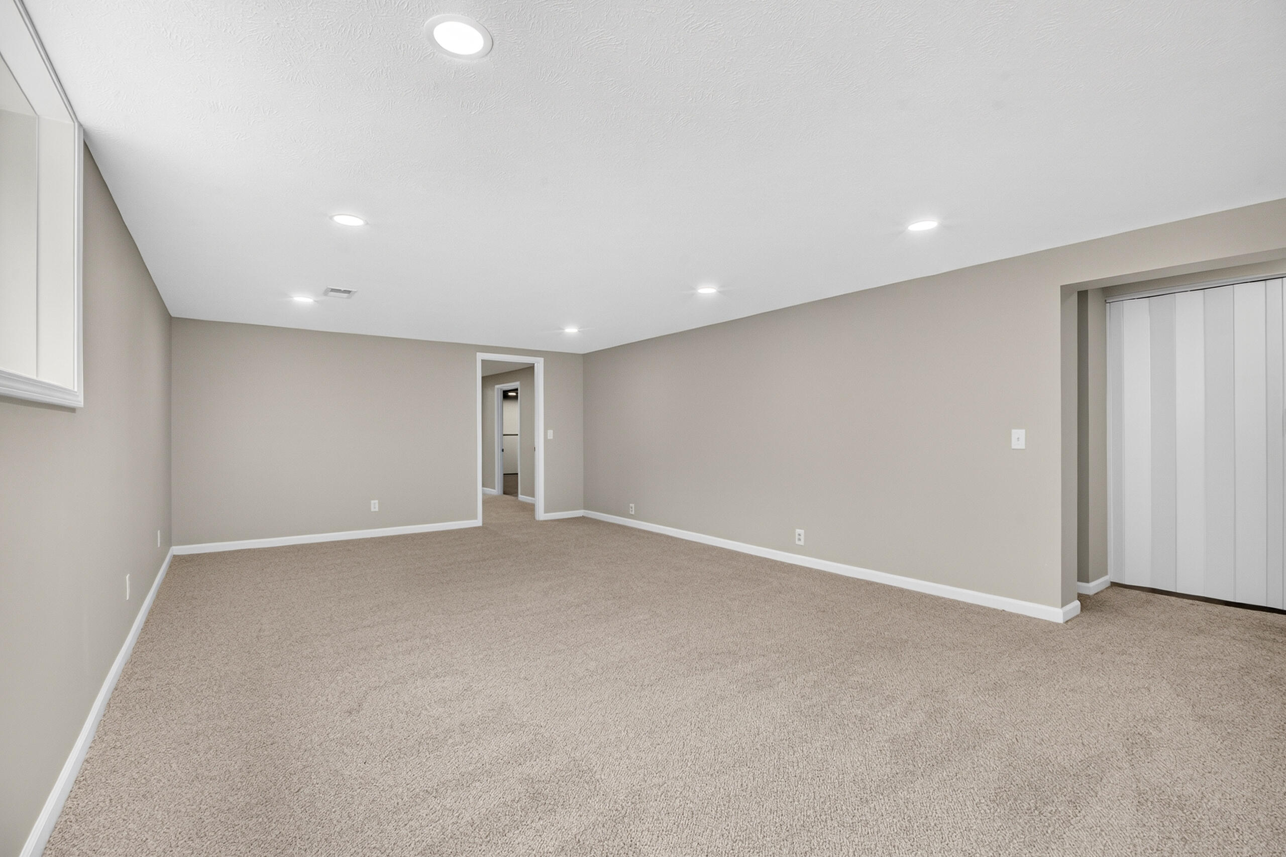 2244 Sycamore Lane Kalamazoo MI 49008