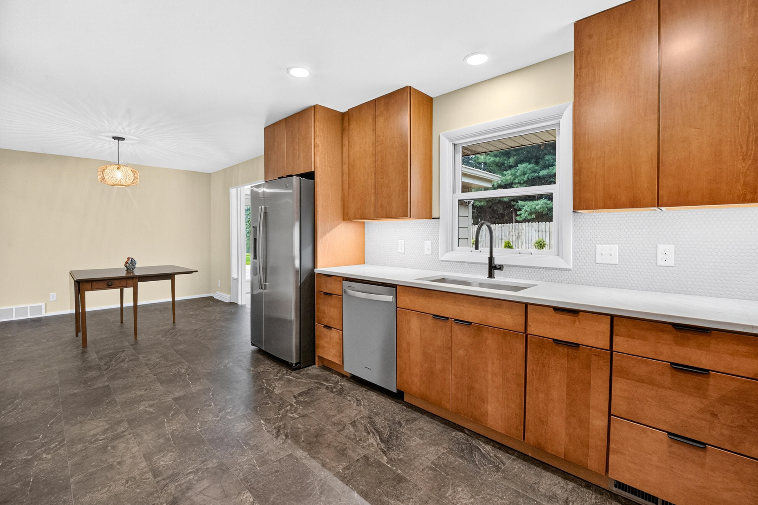 2244 Sycamore Lane Kalamazoo MI 49008