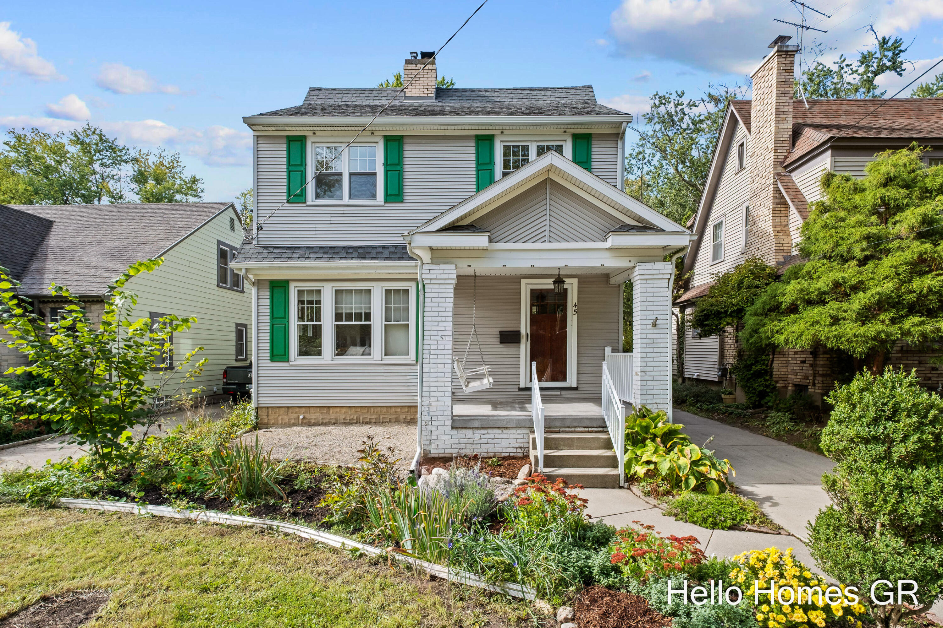 45 Baynton Avenue NE Grand Rapids MI 49503