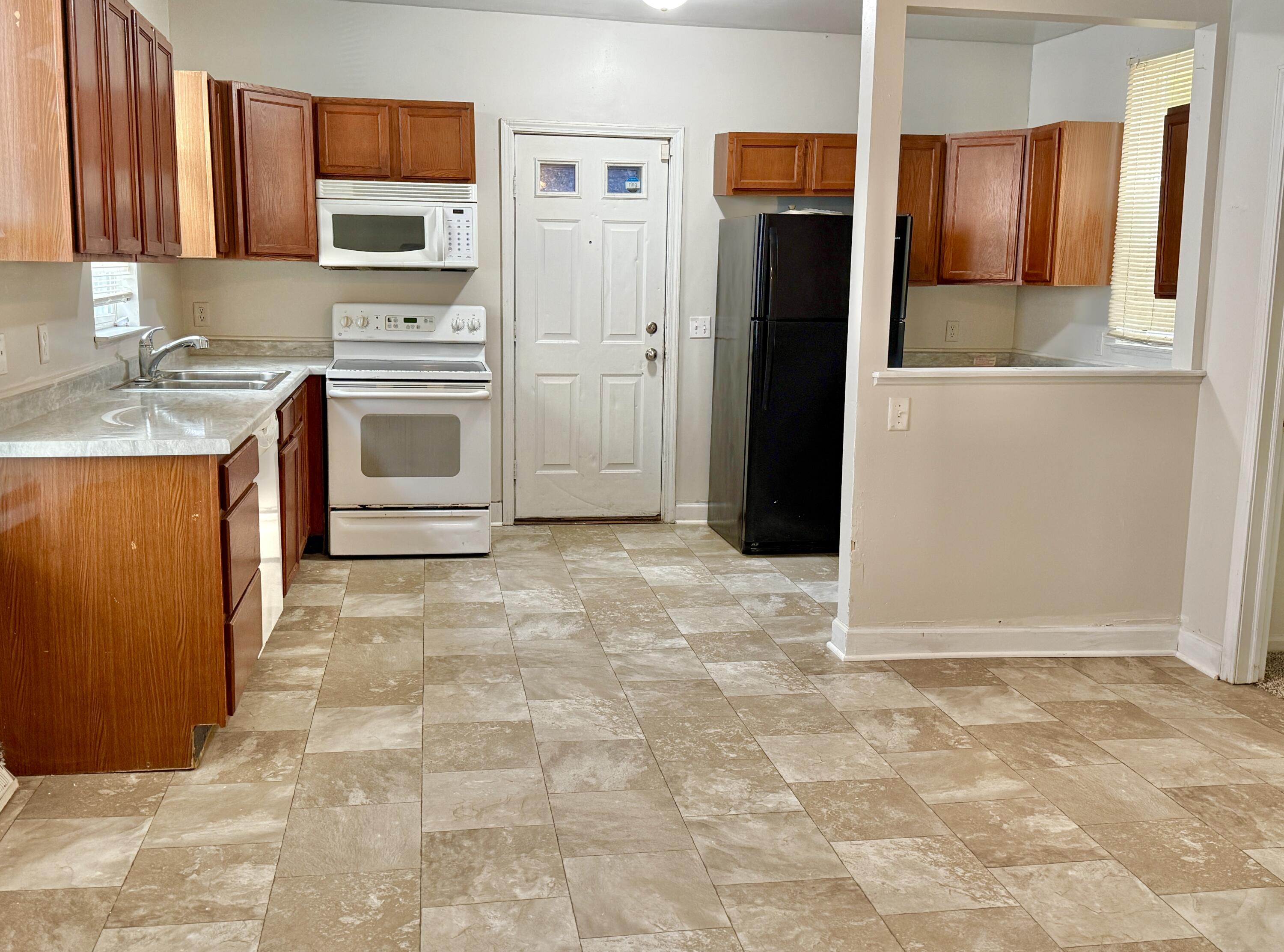 821 Trimble Avenue Kalamazoo MI 49048