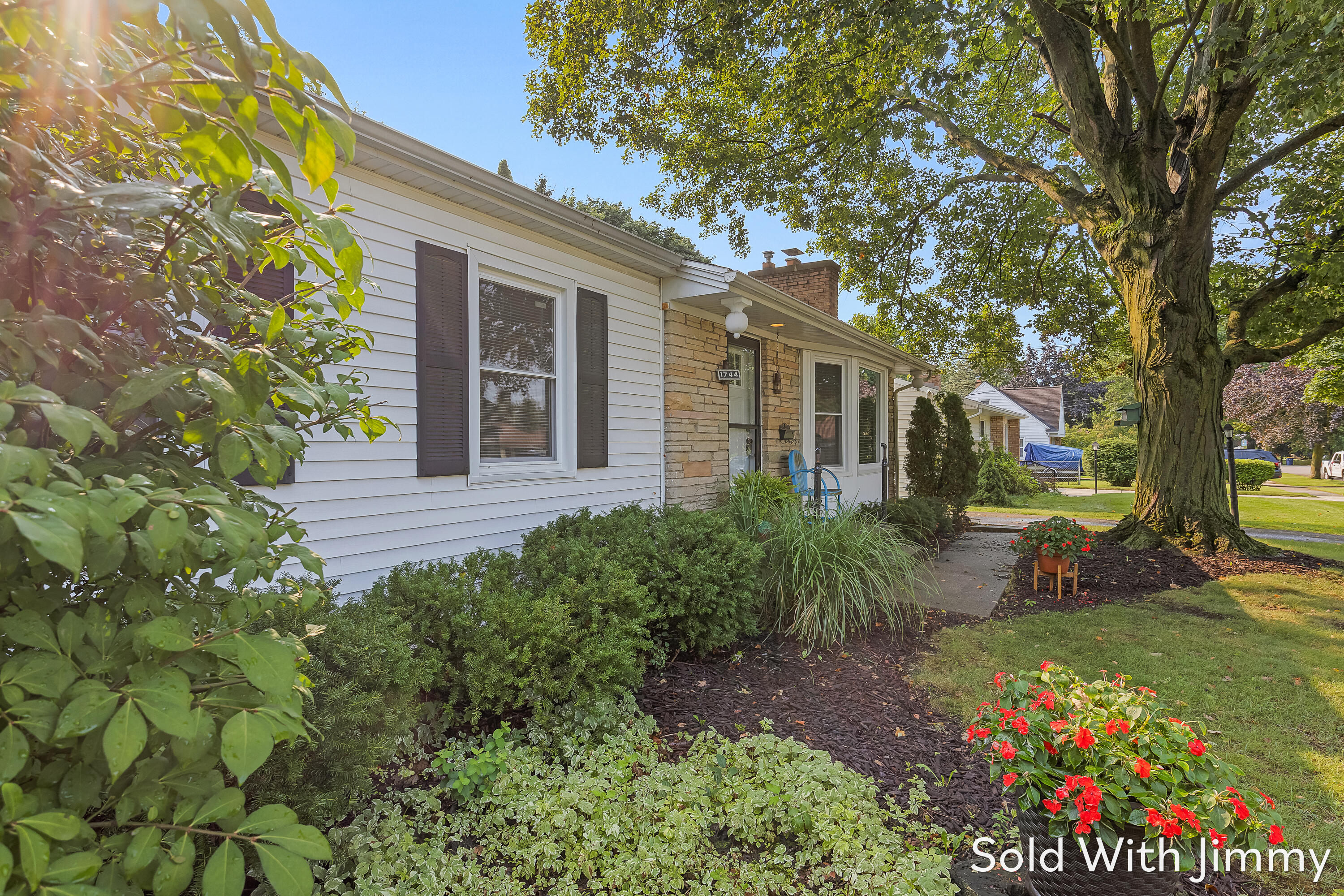1744 Woodward Avenue SE Grand Rapids MI 49506