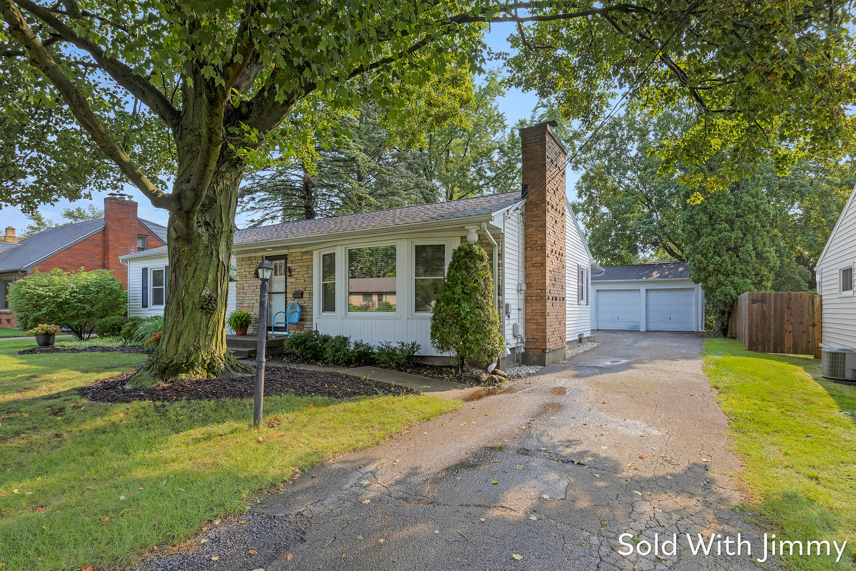 1744 Woodward Avenue SE Grand Rapids MI 49506