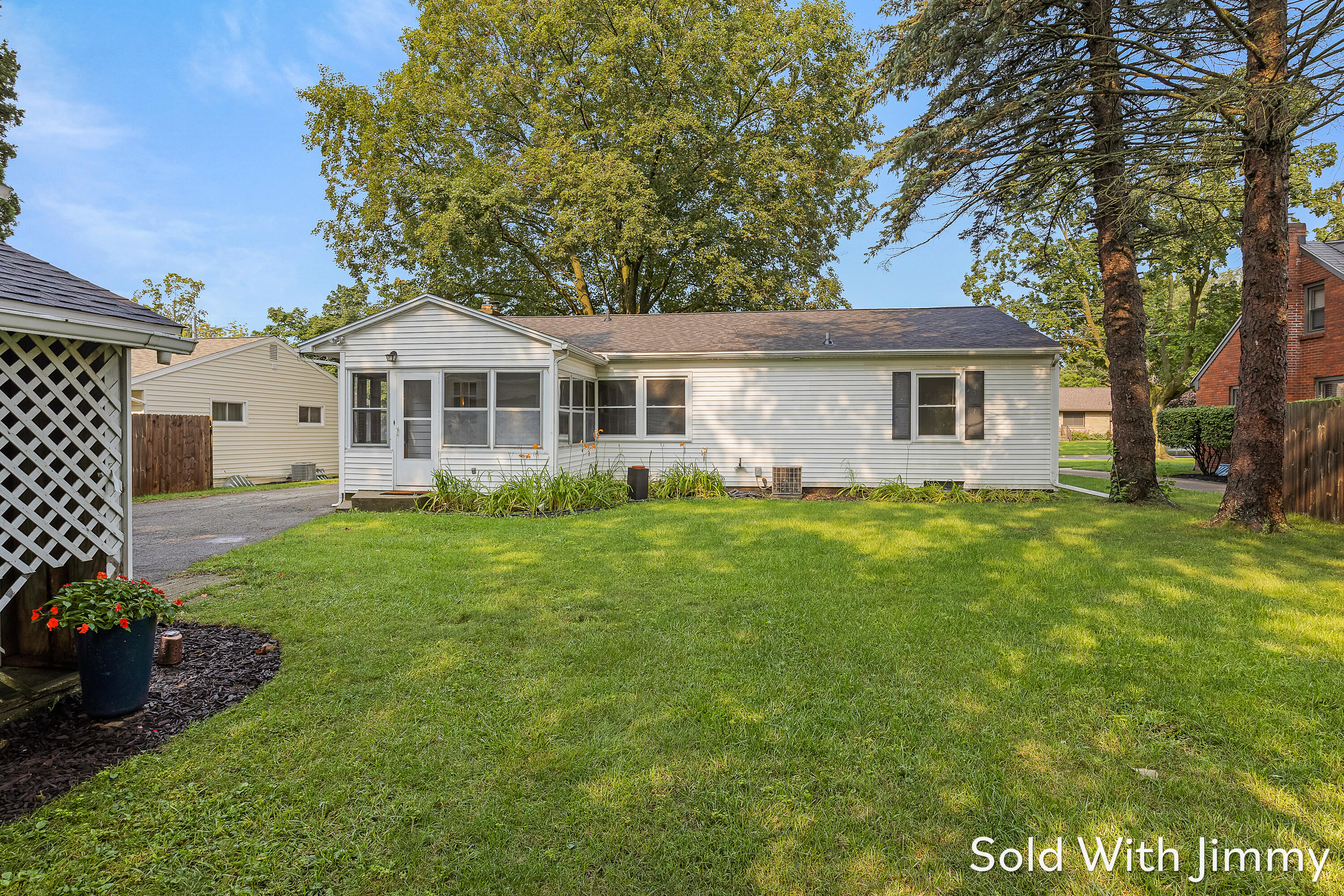 1744 Woodward Avenue SE Grand Rapids MI 49506