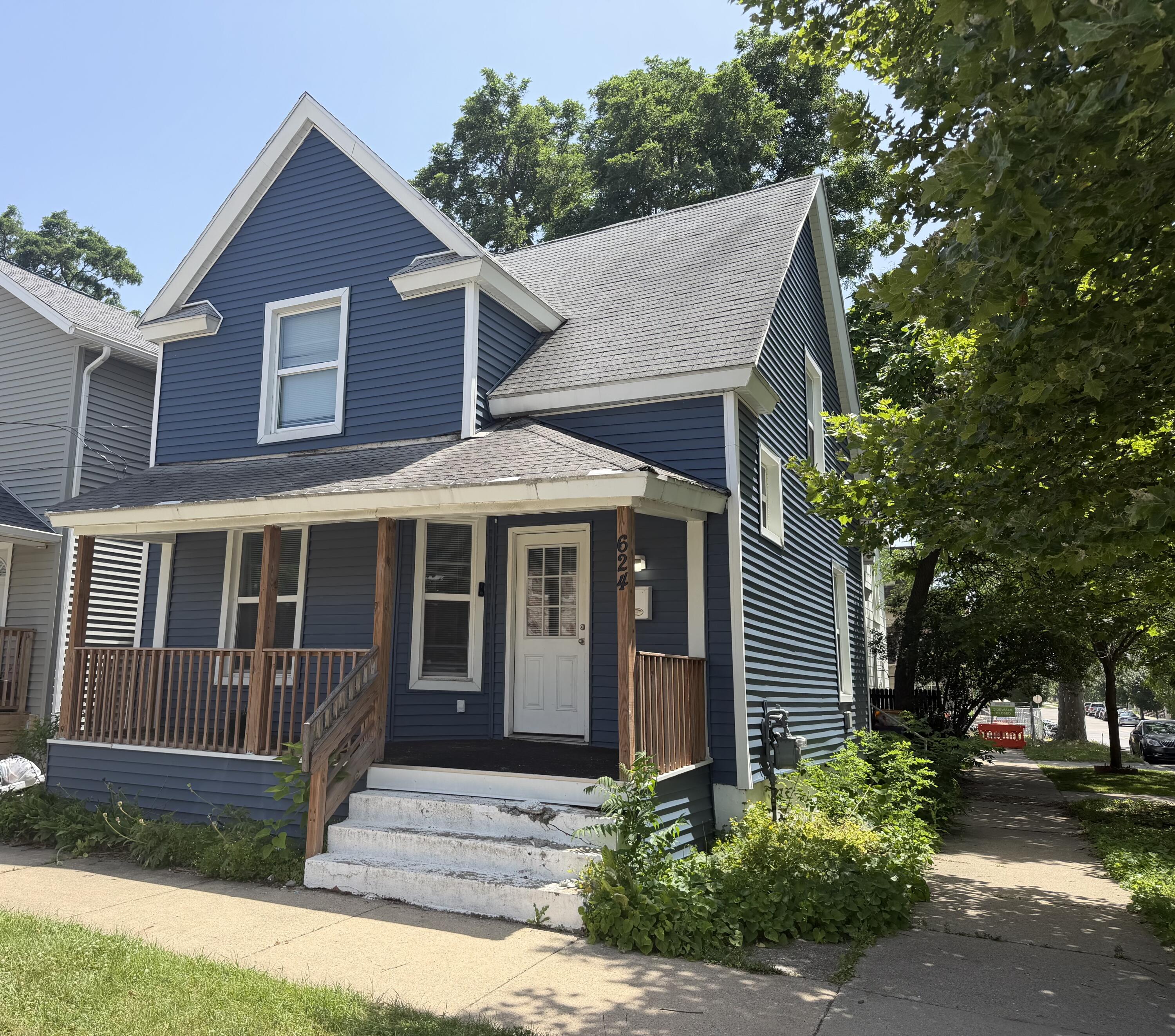 624 Veto Street NW Grand Rapids MI 49504