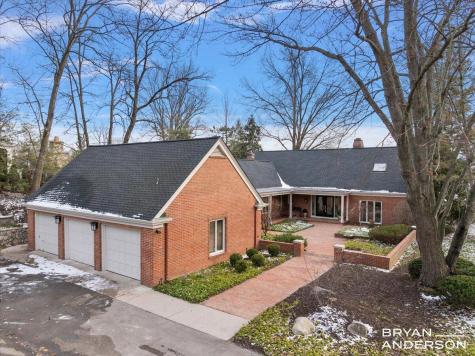 3150 Manhattan Lane SE East Grand Rapids MI 49506