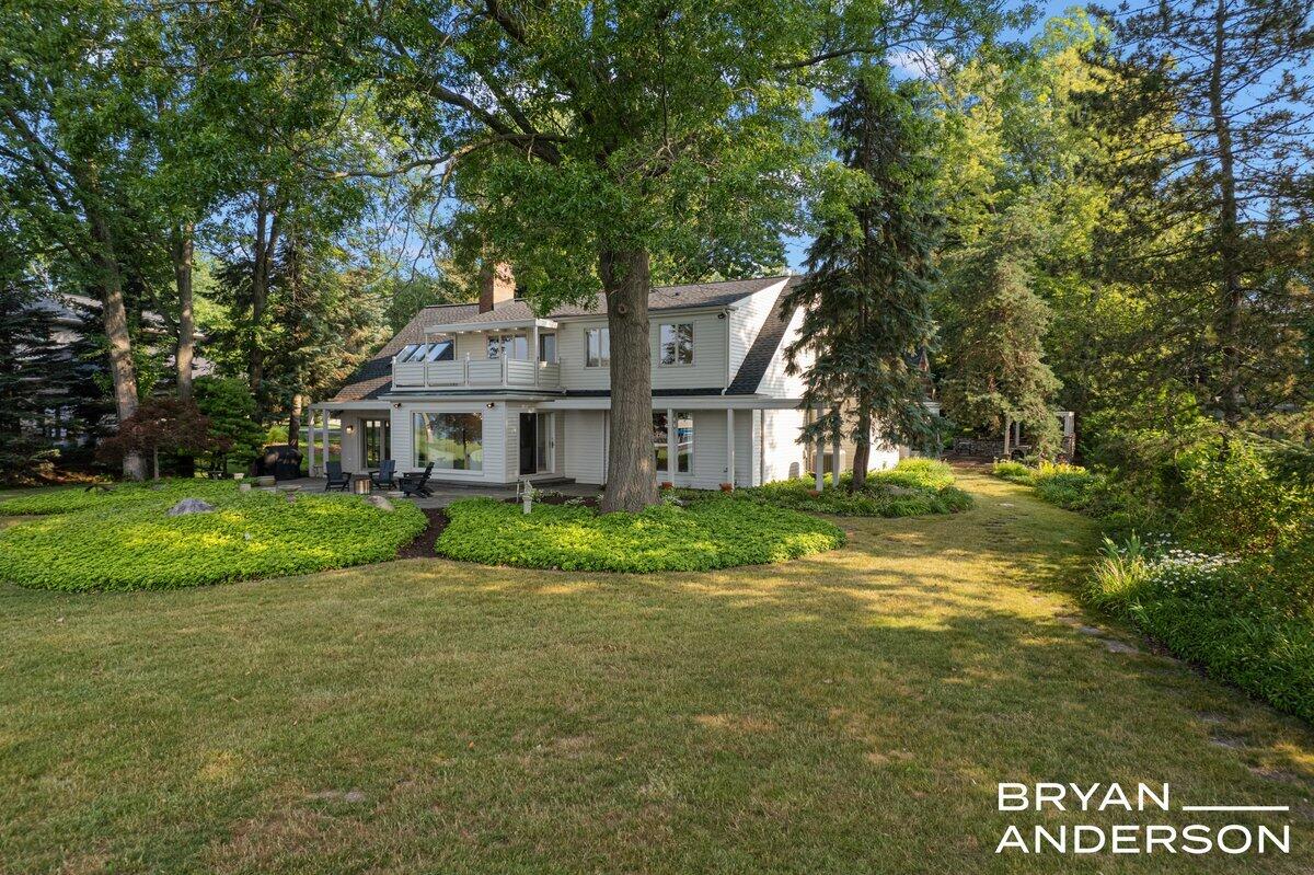 3150 Manhattan Lane SE East Grand Rapids MI 49506