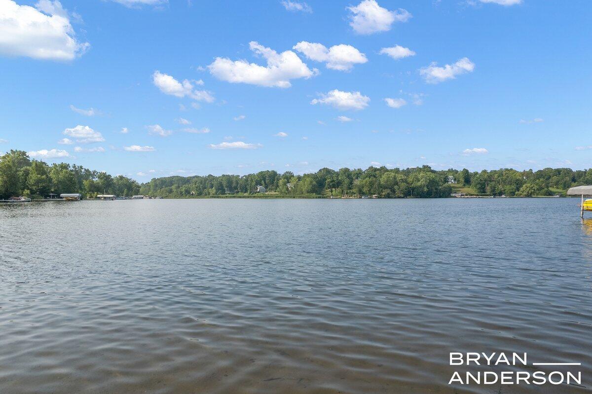 3150 Manhattan Lane SE East Grand Rapids MI 49506