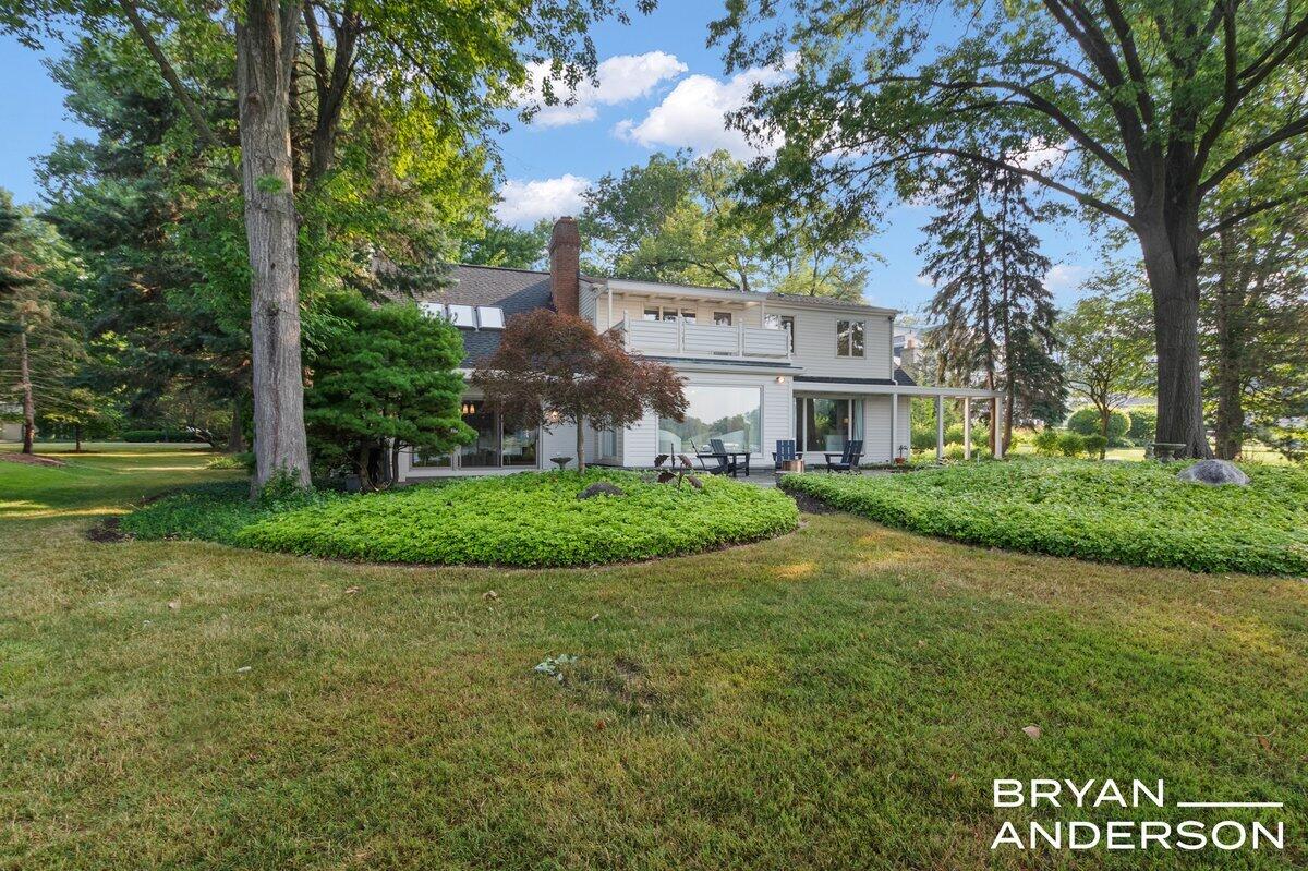 3150 Manhattan Lane SE East Grand Rapids MI 49506