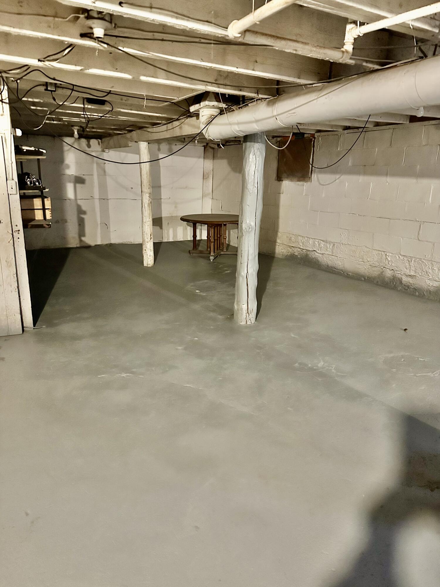 828 W Larch Avenue Muskegon MI 49441