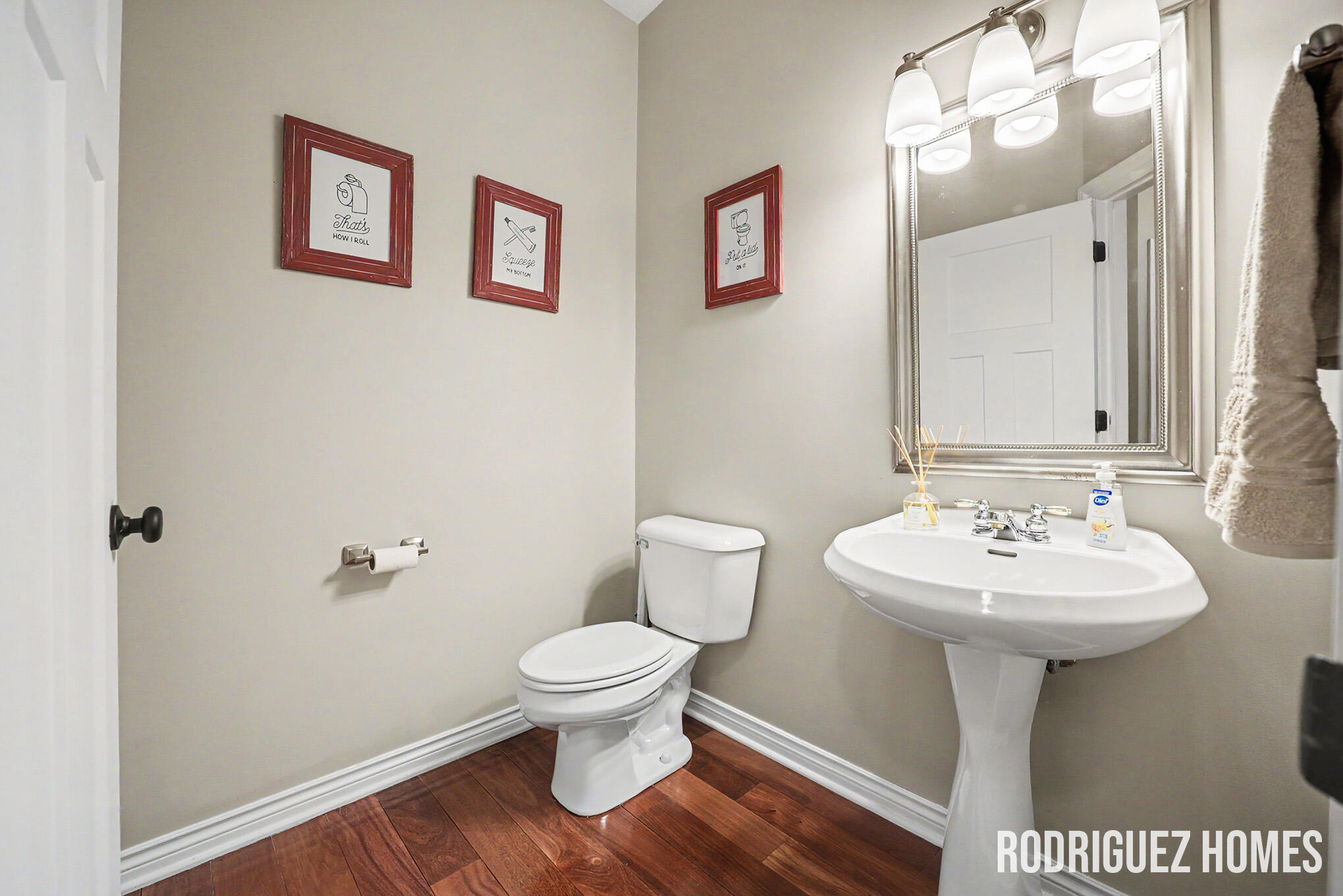 2246 Cascade Lakes Circle SE Grand Rapids MI 49546