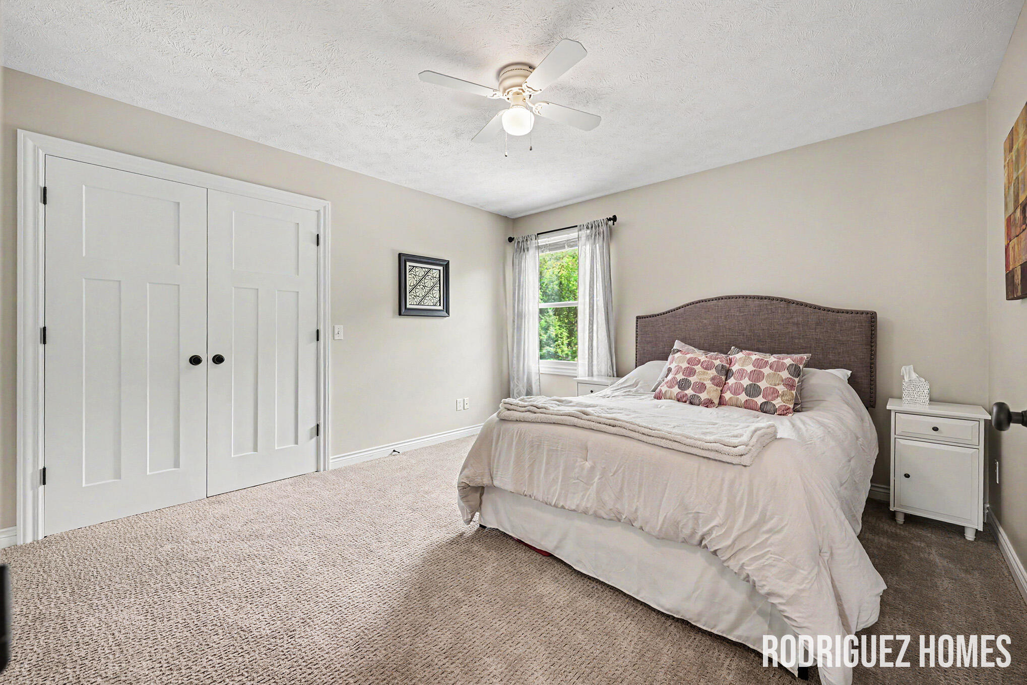 2246 Cascade Lakes Circle SE Grand Rapids MI 49546
