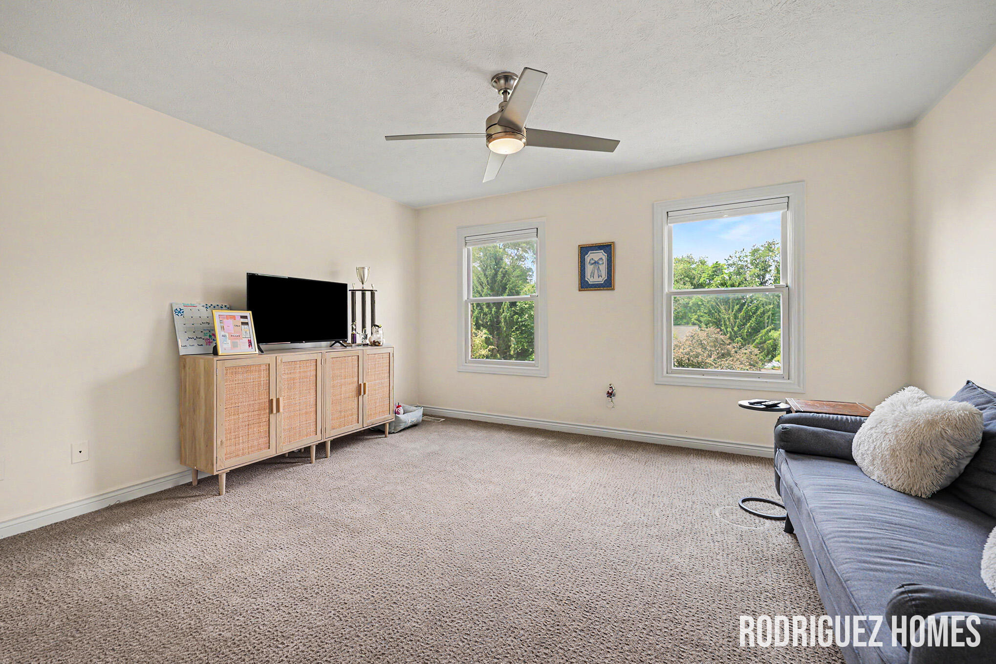 2246 Cascade Lakes Circle SE Grand Rapids MI 49546