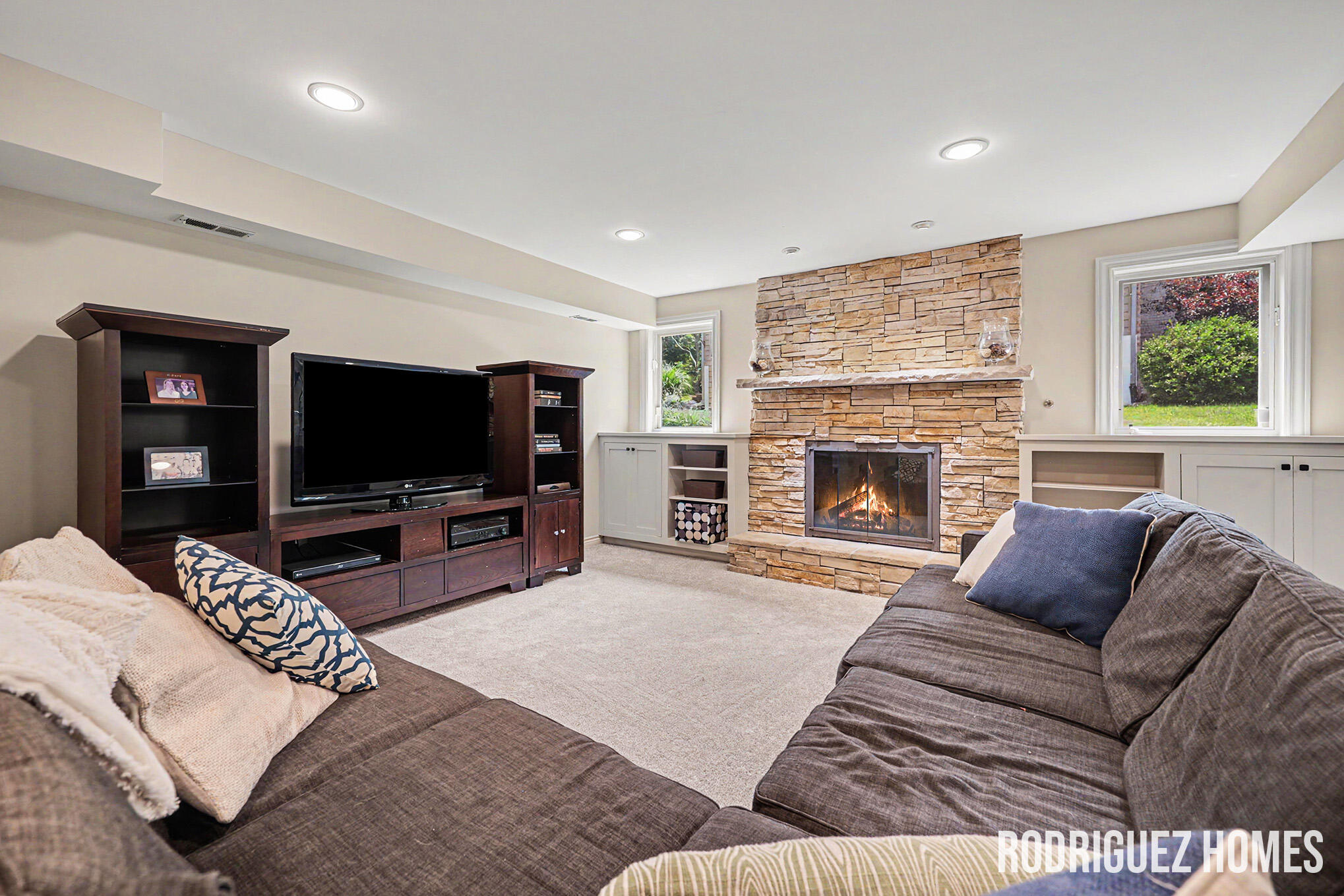 2246 Cascade Lakes Circle SE Grand Rapids MI 49546