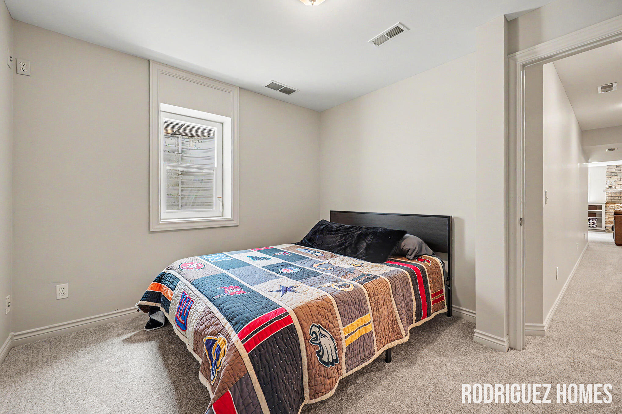 2246 Cascade Lakes Circle SE Grand Rapids MI 49546