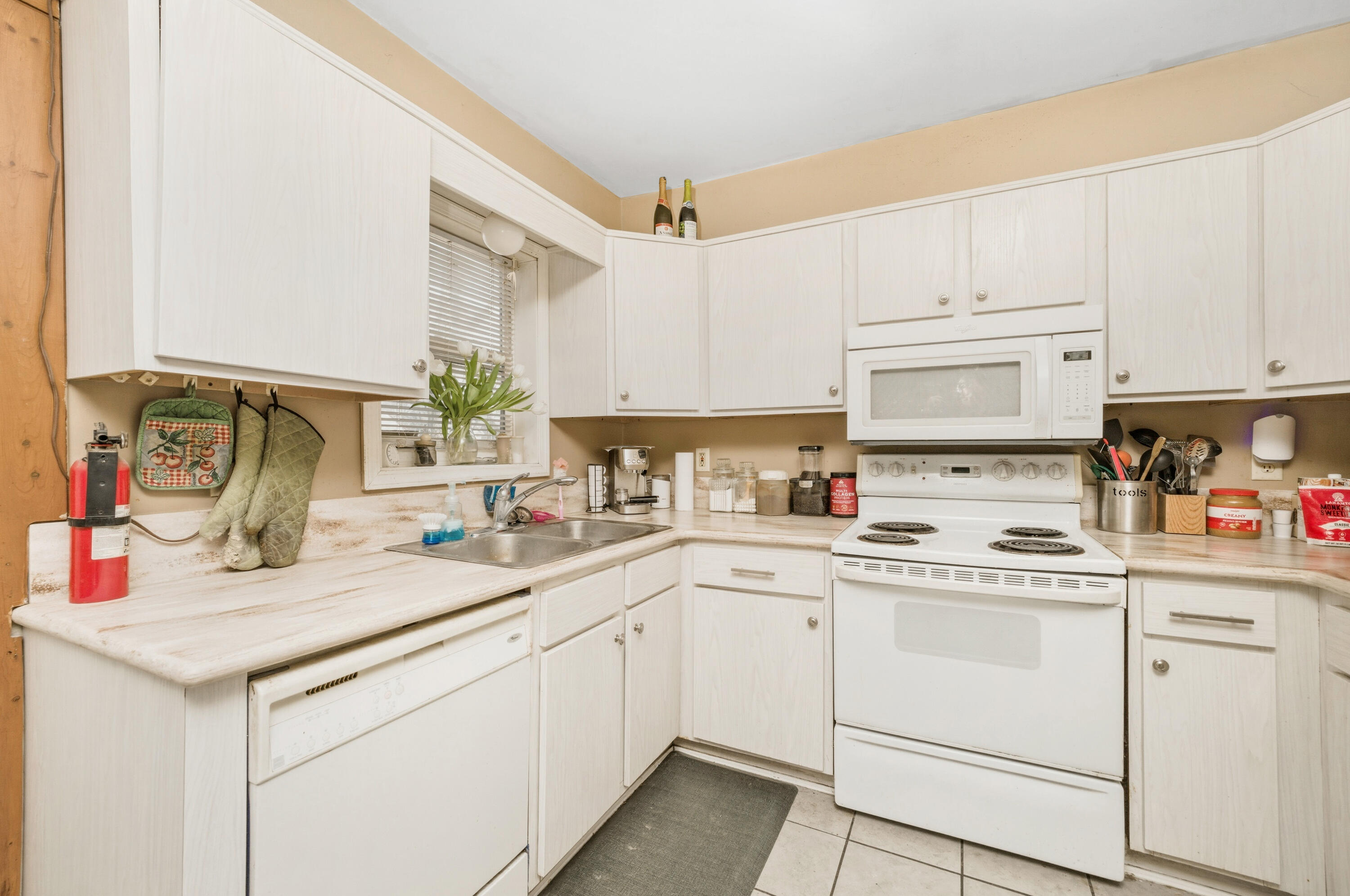 1411 Egleston Avenue Kalamazoo MI 49001