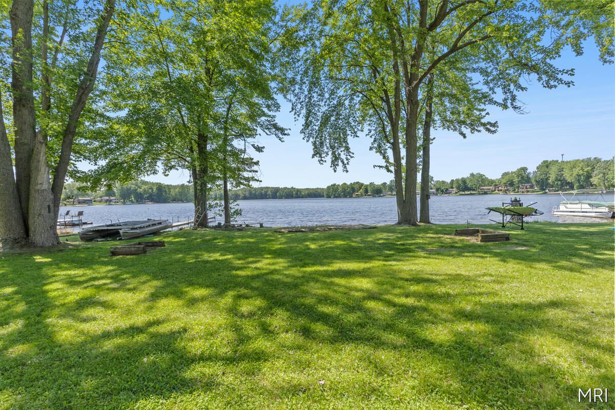 8303 Cowan Lake Drive NE Rockford MI 49341
