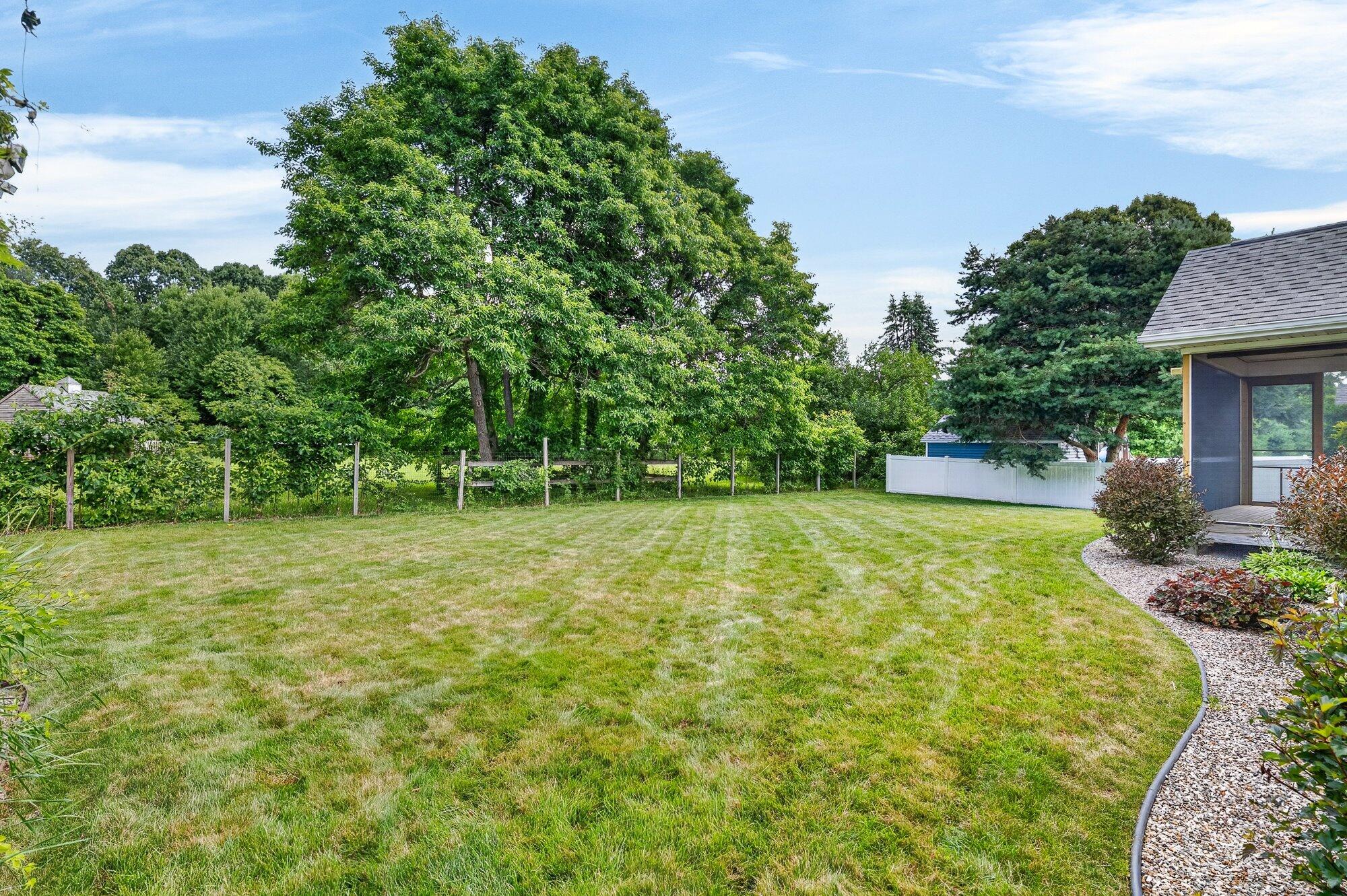 2312 Ashford Trail Portage MI 49024