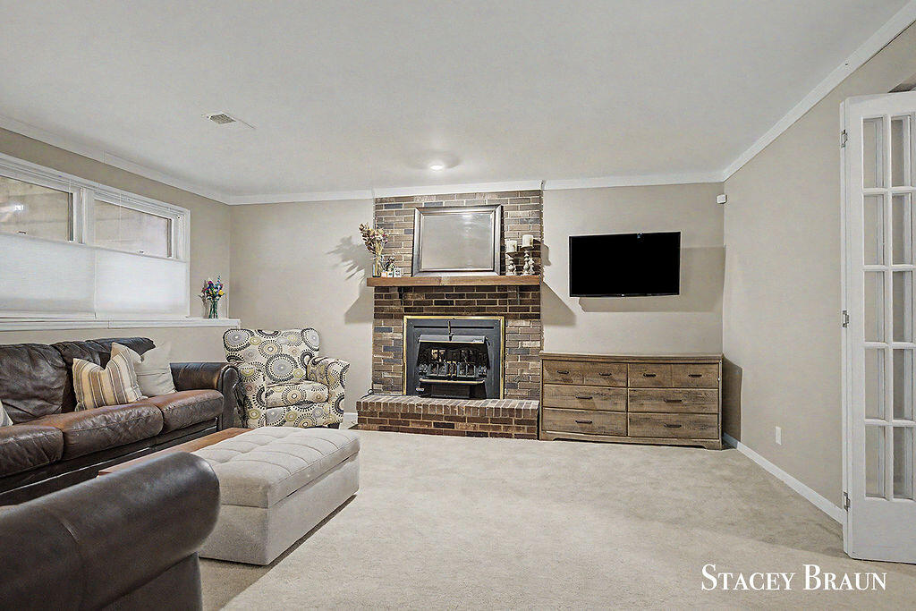 8264 Atlanta Court NE Rockford MI 49341