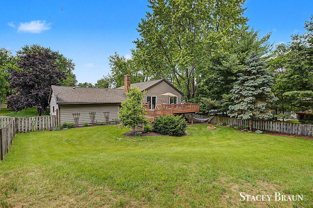 8264 Atlanta Court NE Rockford MI 49341