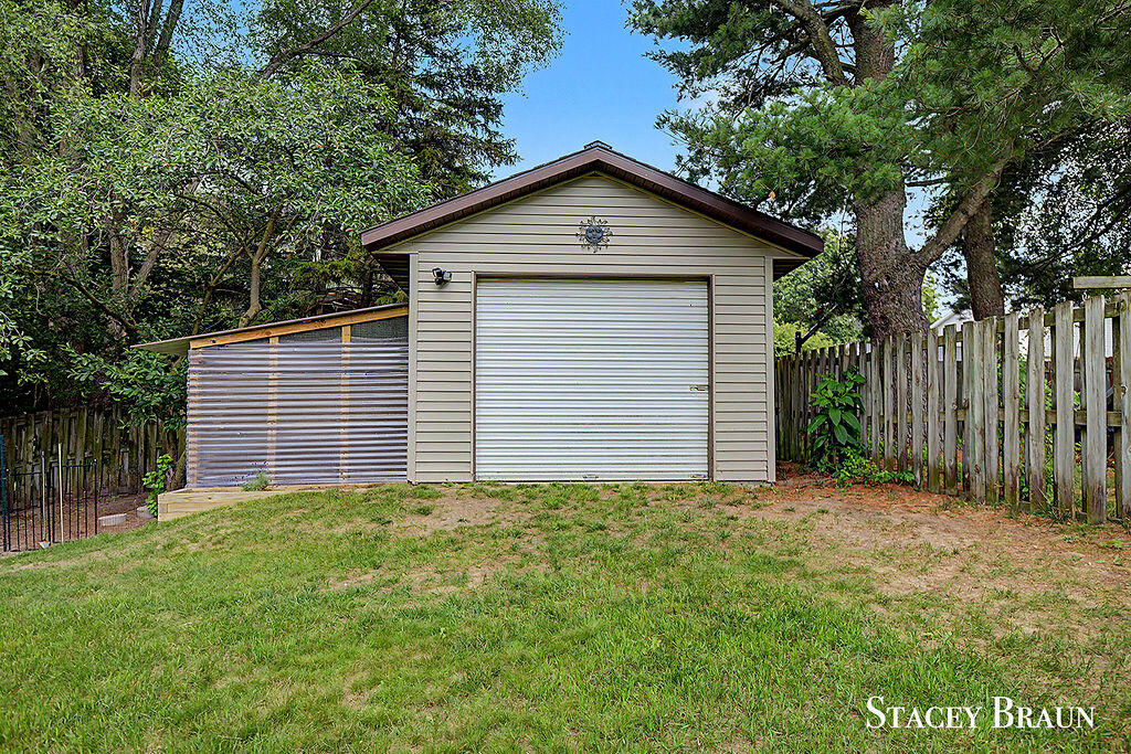 8264 Atlanta Court NE Rockford MI 49341