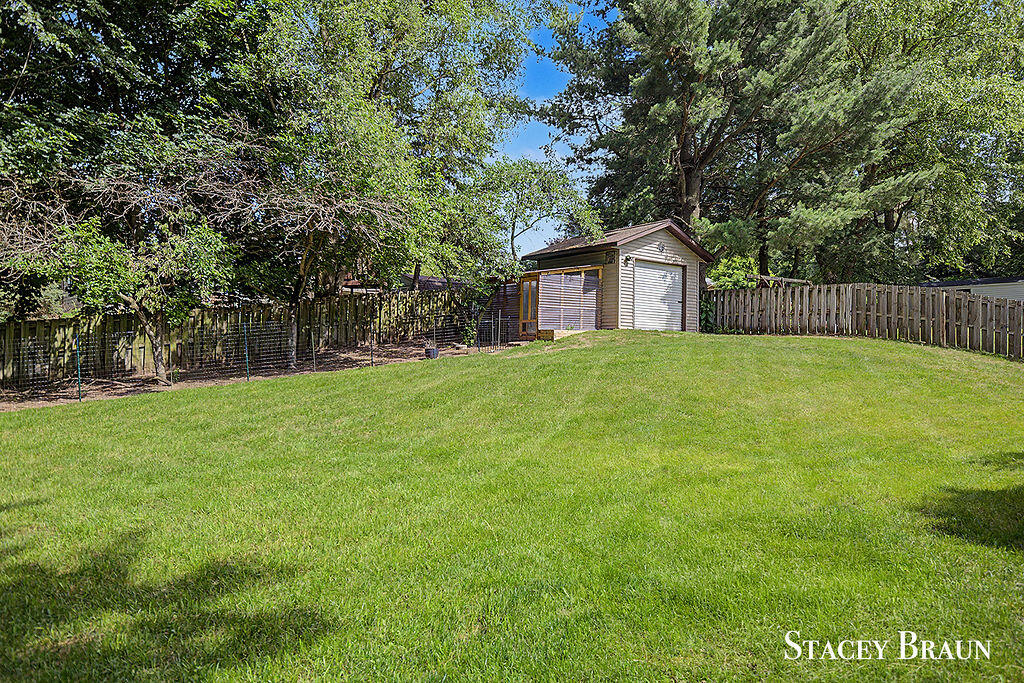 8264 Atlanta Court NE Rockford MI 49341