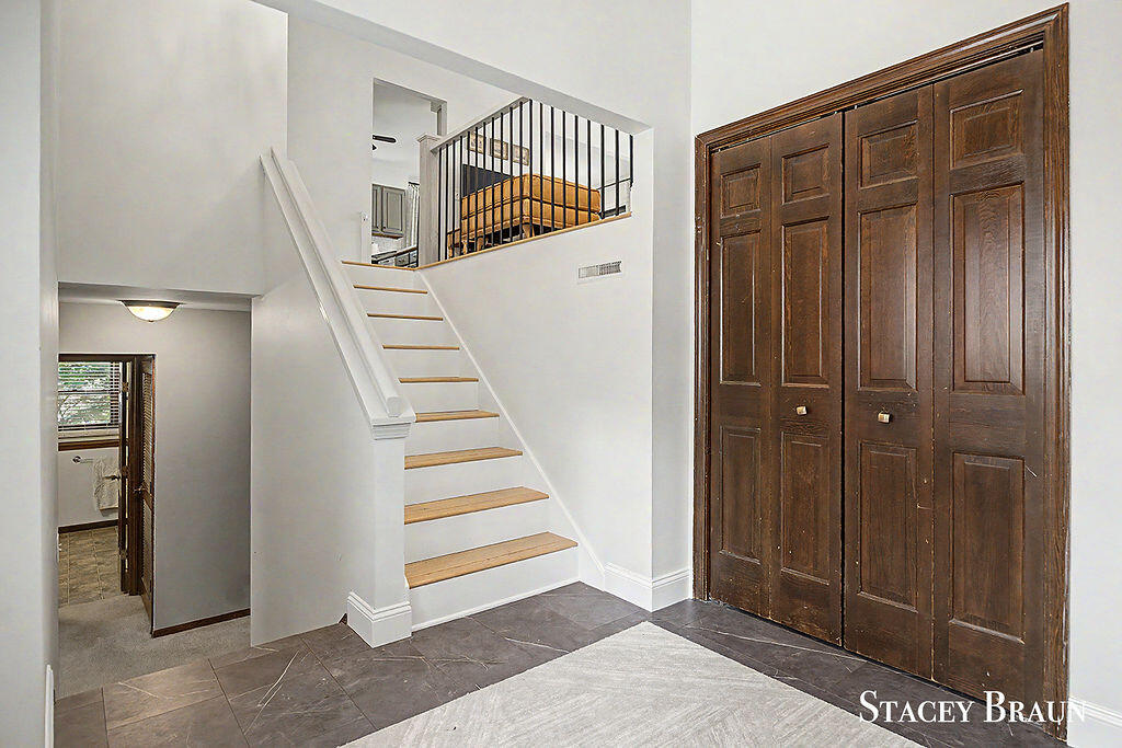 8264 Atlanta Court NE Rockford MI 49341