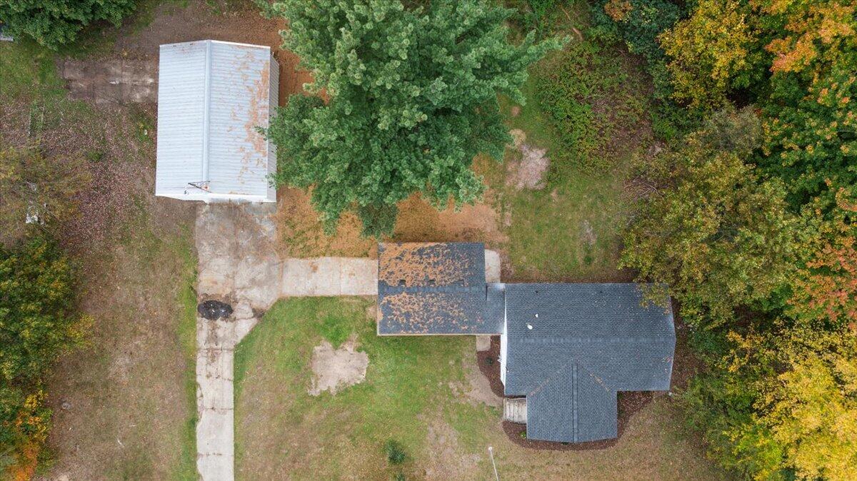 1285 W Mcmillan Road Muskegon MI 49445