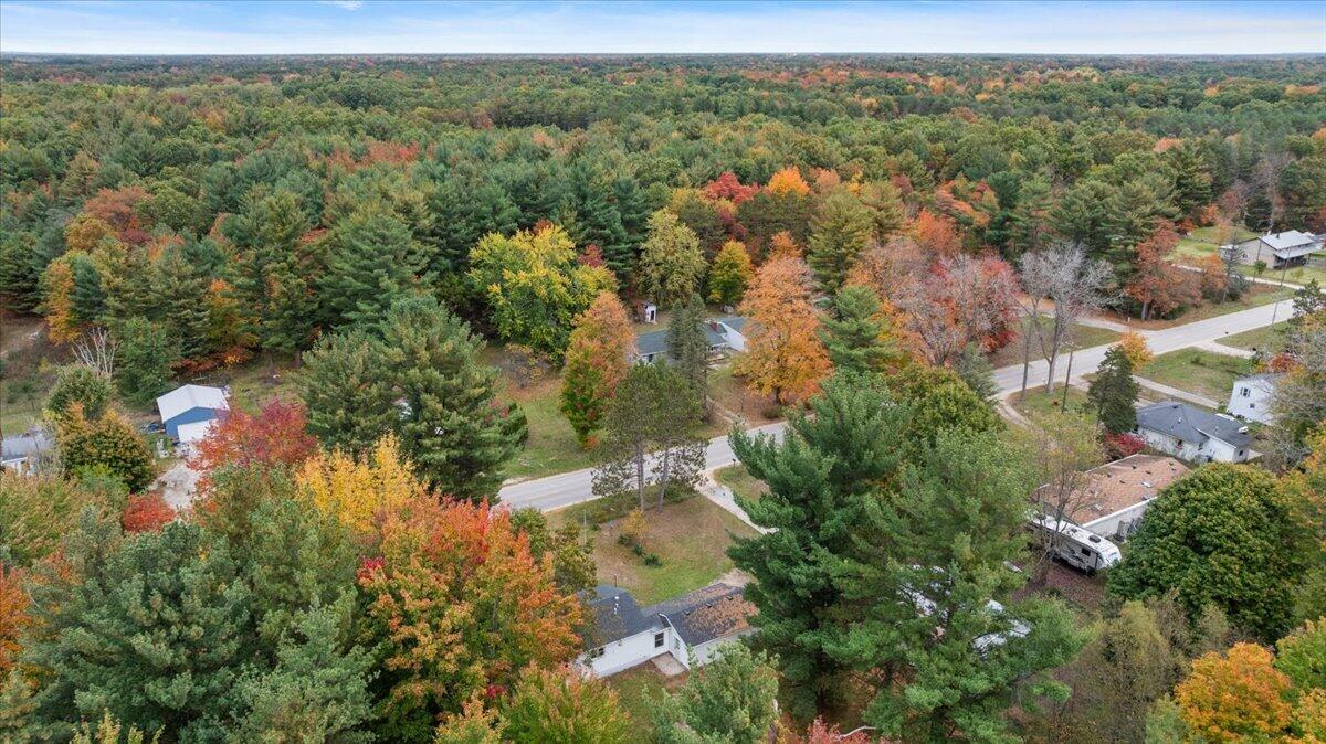 1285 W Mcmillan Road Muskegon MI 49445