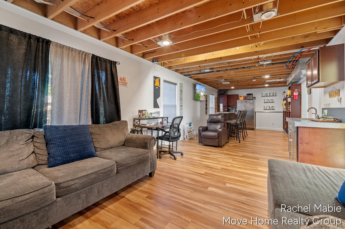5114 Taylor Ridge Drive SE Grand Rapids MI 49512
