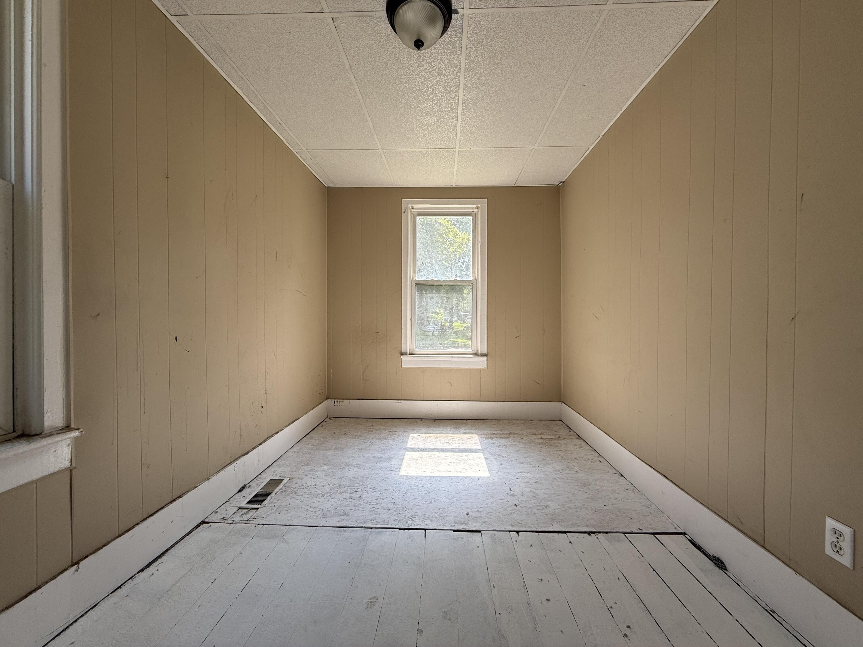 758 Oak Avenue Muskegon MI 49442