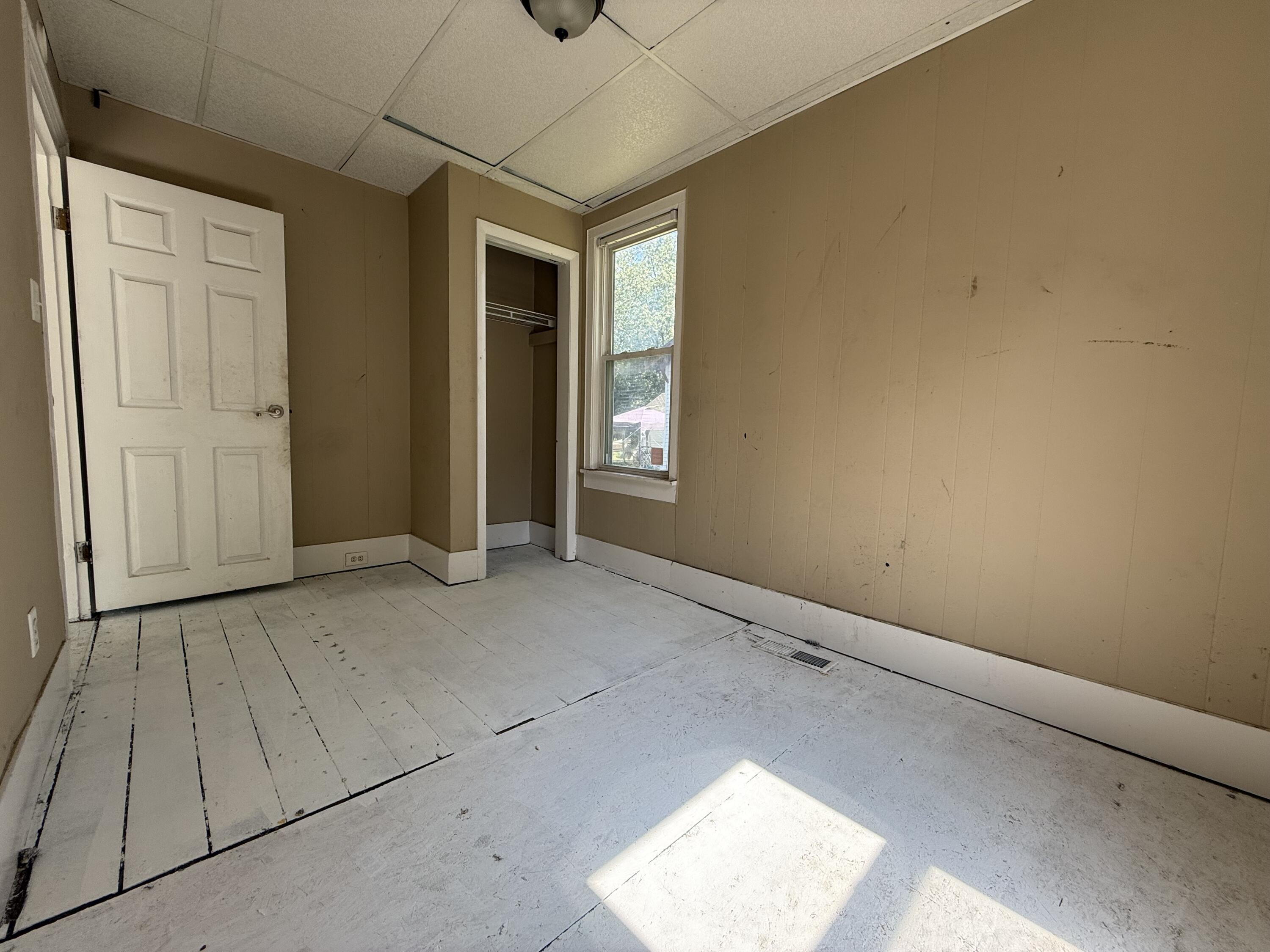 758 Oak Avenue Muskegon MI 49442