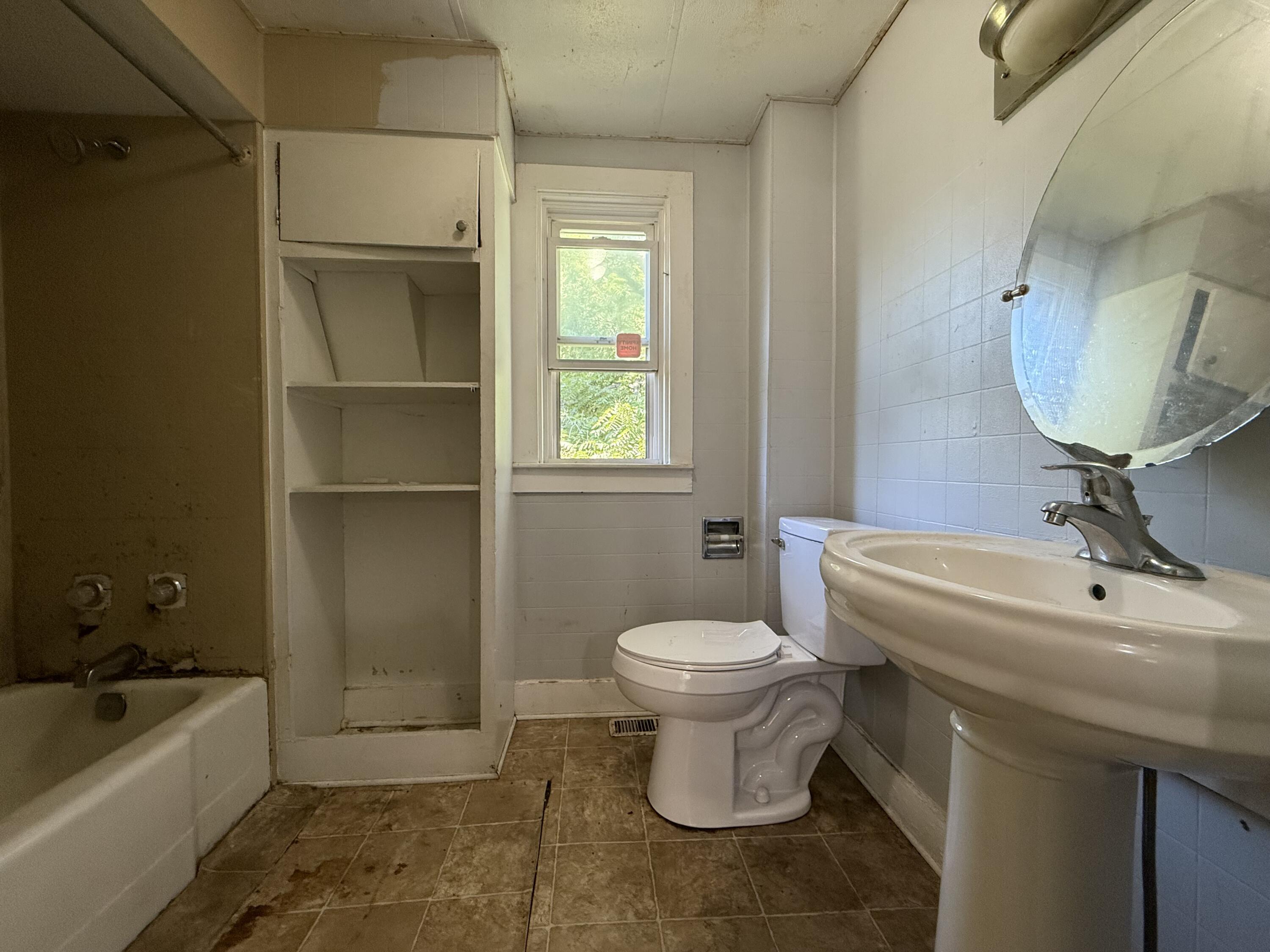 758 Oak Avenue Muskegon MI 49442