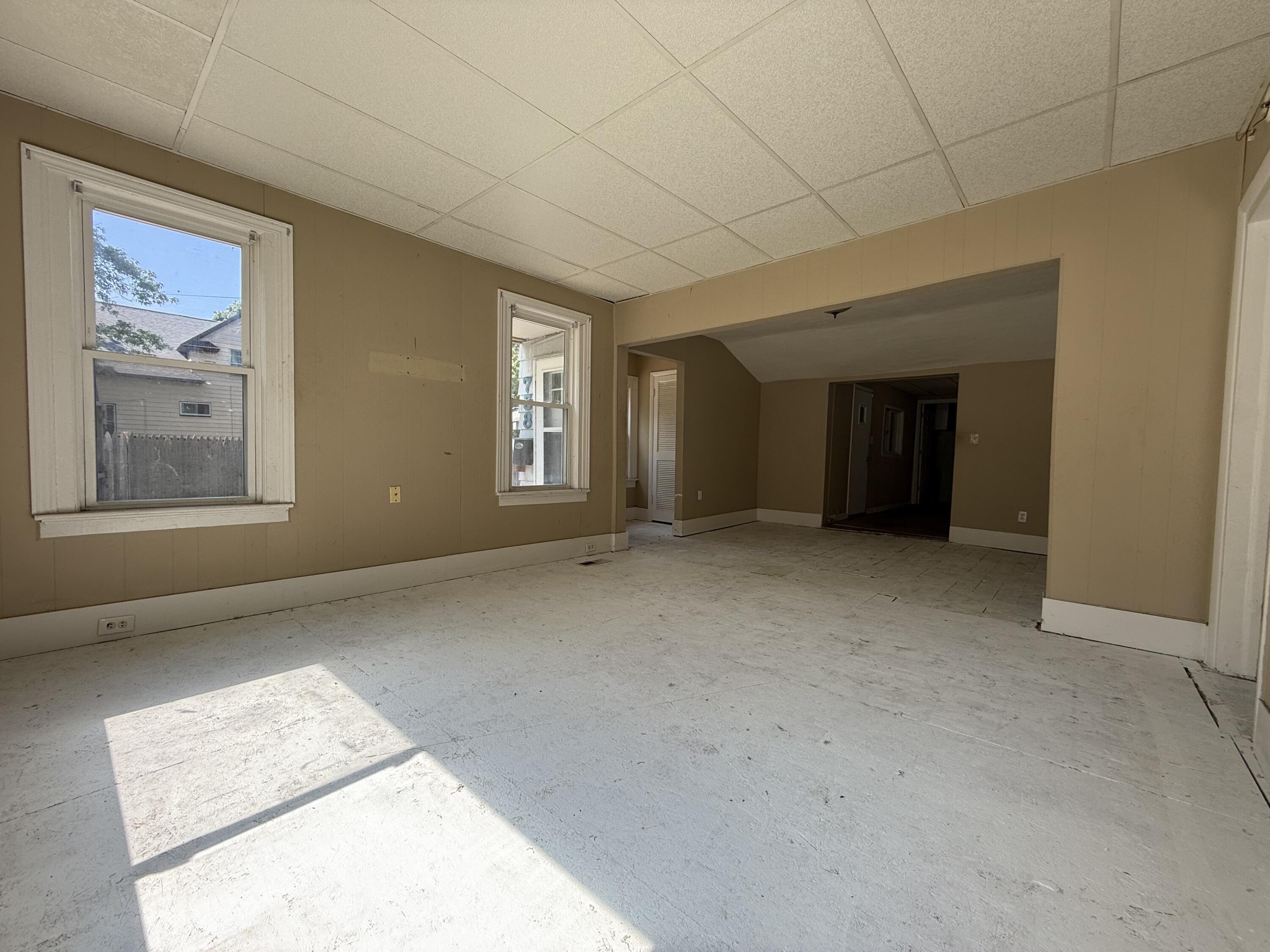 758 Oak Avenue Muskegon MI 49442