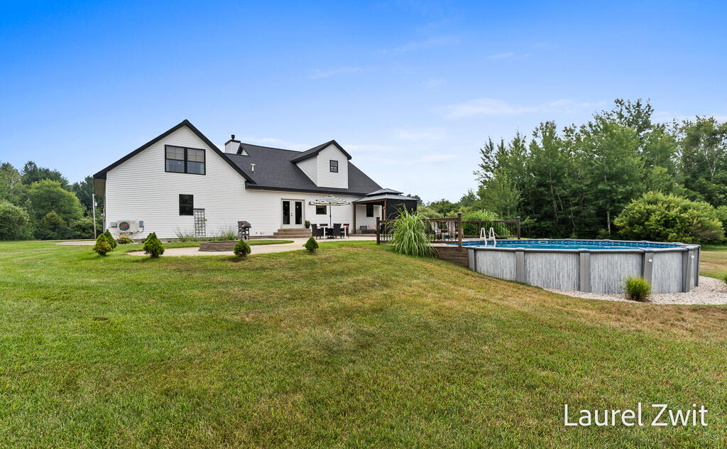 2281 N Green Creek Road Muskegon MI 49445