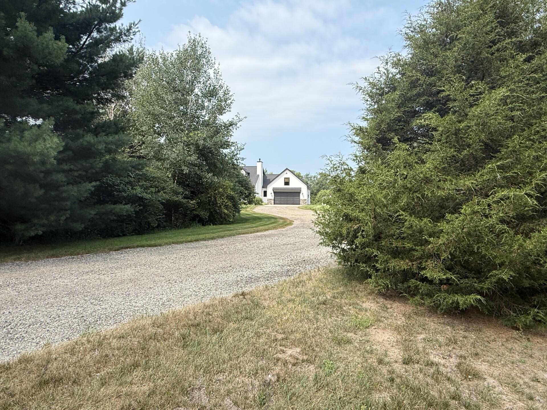2281 N Green Creek Road Muskegon MI 49445