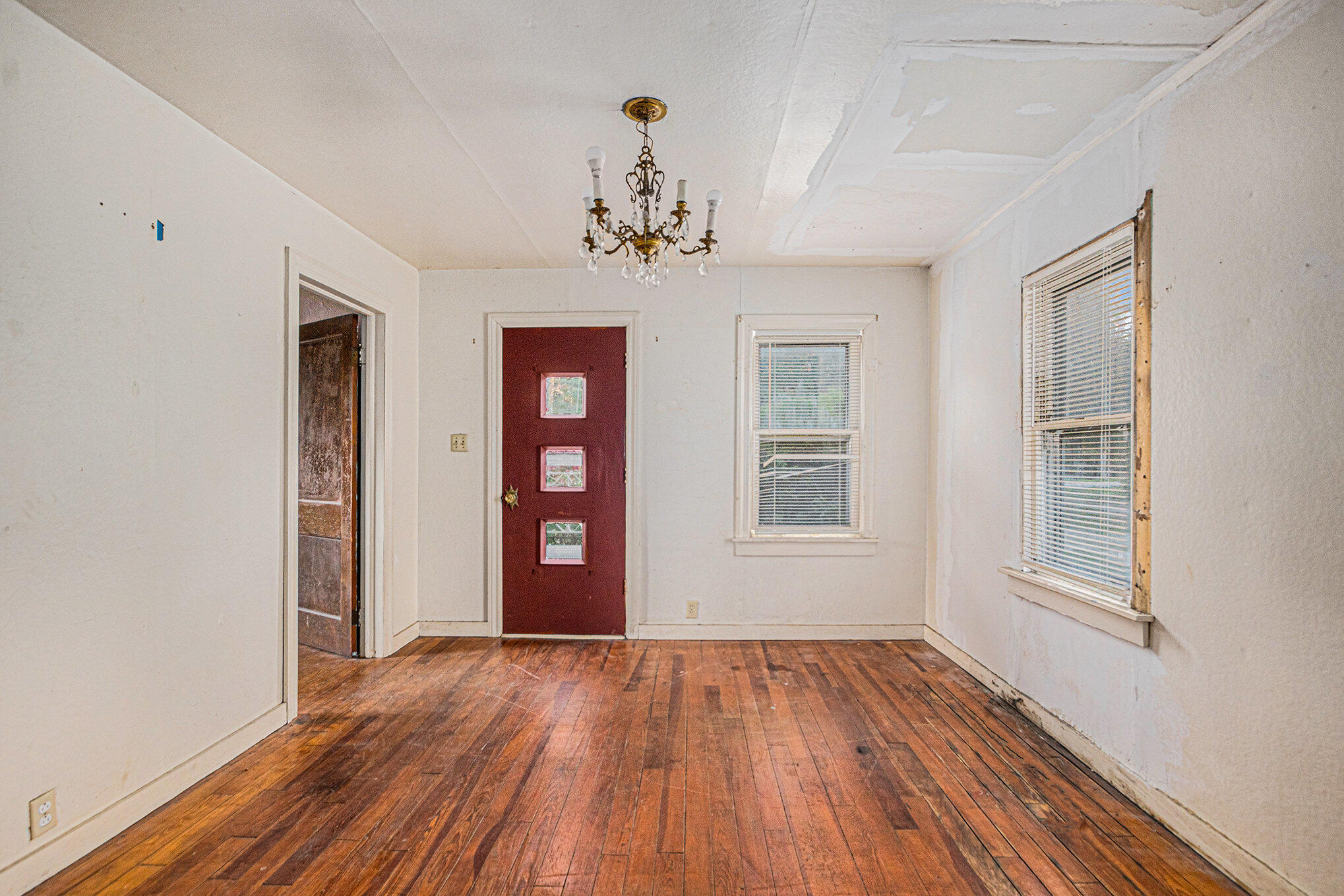 1103 W Mt Garfield Road Norton Shores MI 49441