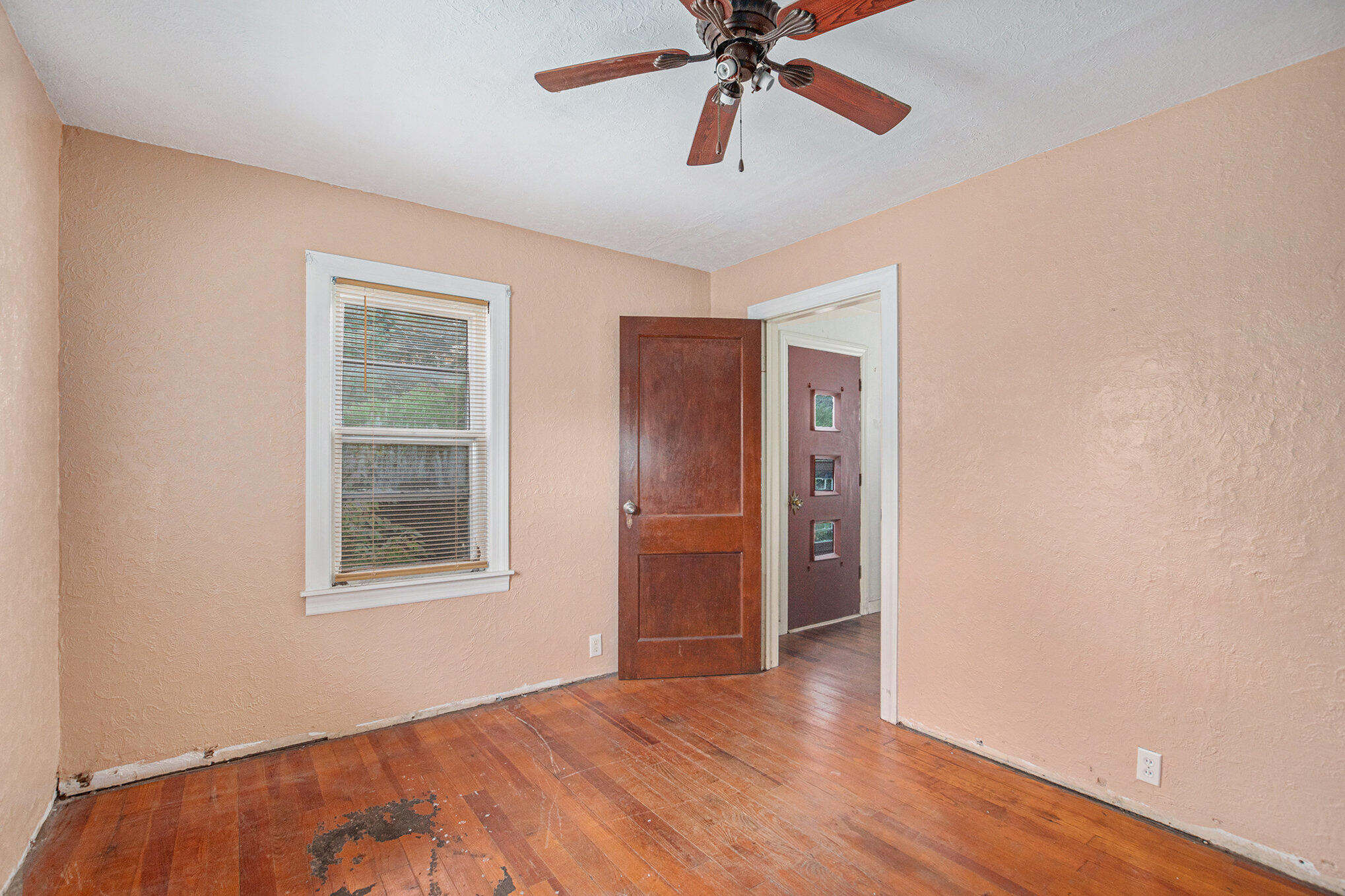 1103 W Mt Garfield Road Norton Shores MI 49441