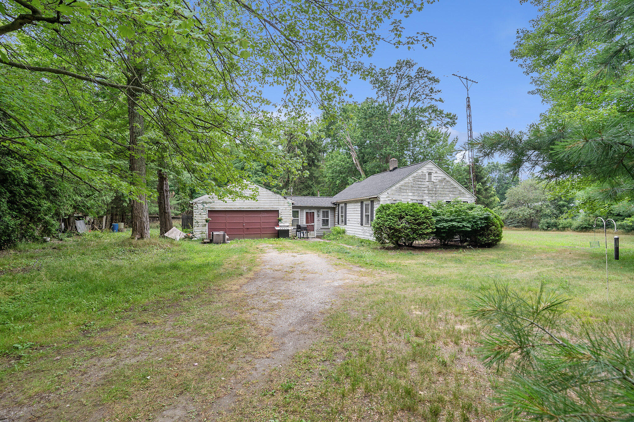 1103 W Mt Garfield Road Norton Shores MI 49441