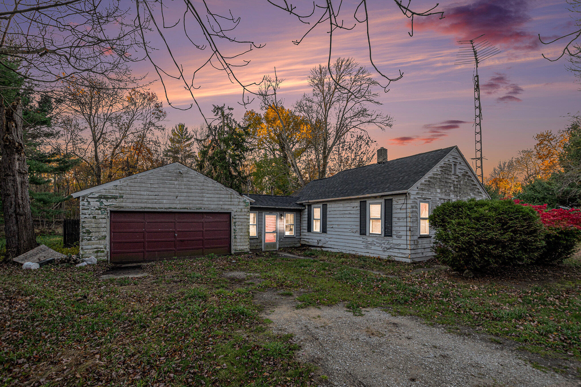 1103 W Mt Garfield Road Norton Shores MI 49441